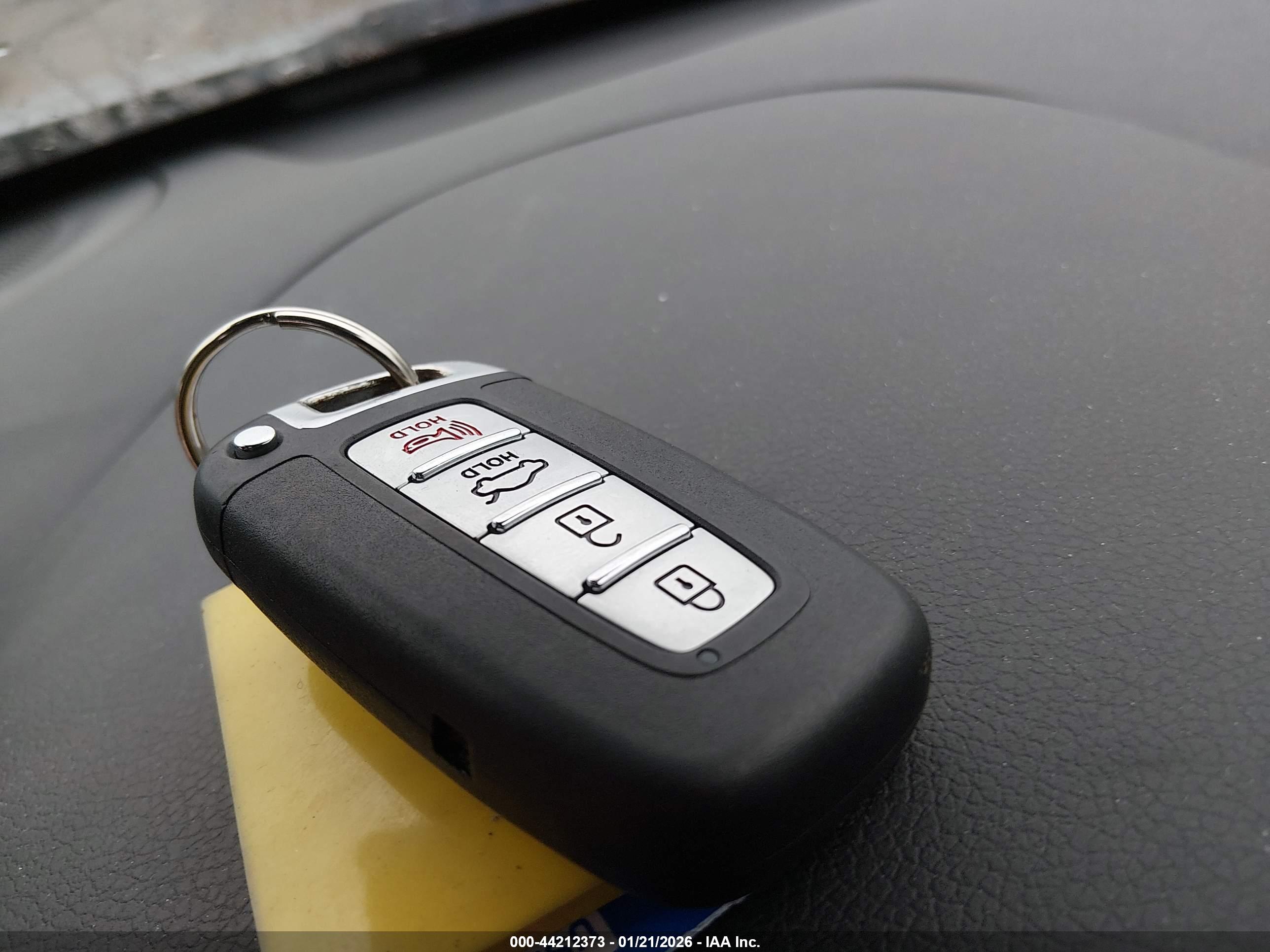 HYUNDAI SONATA image 11