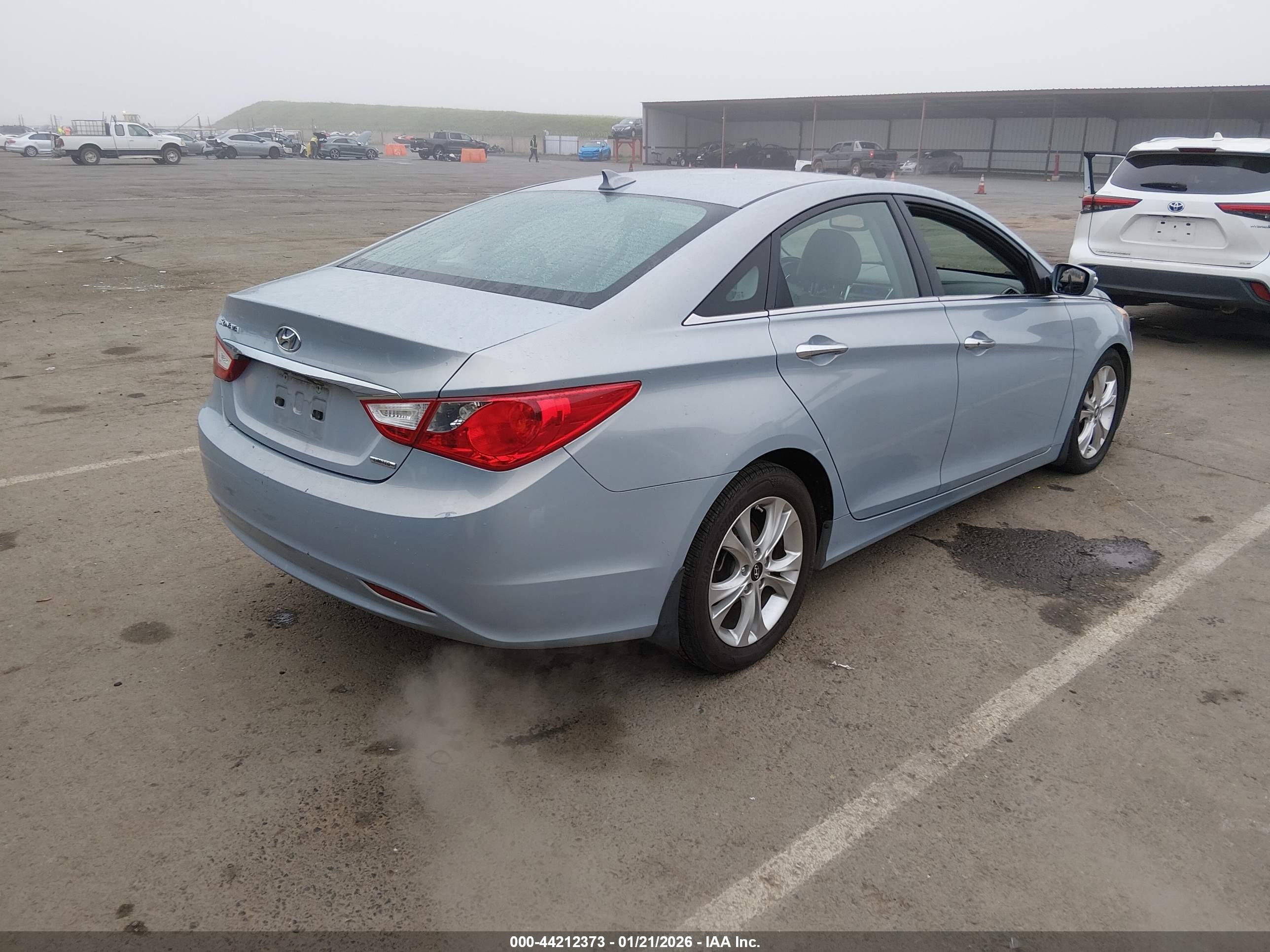 HYUNDAI SONATA image 4