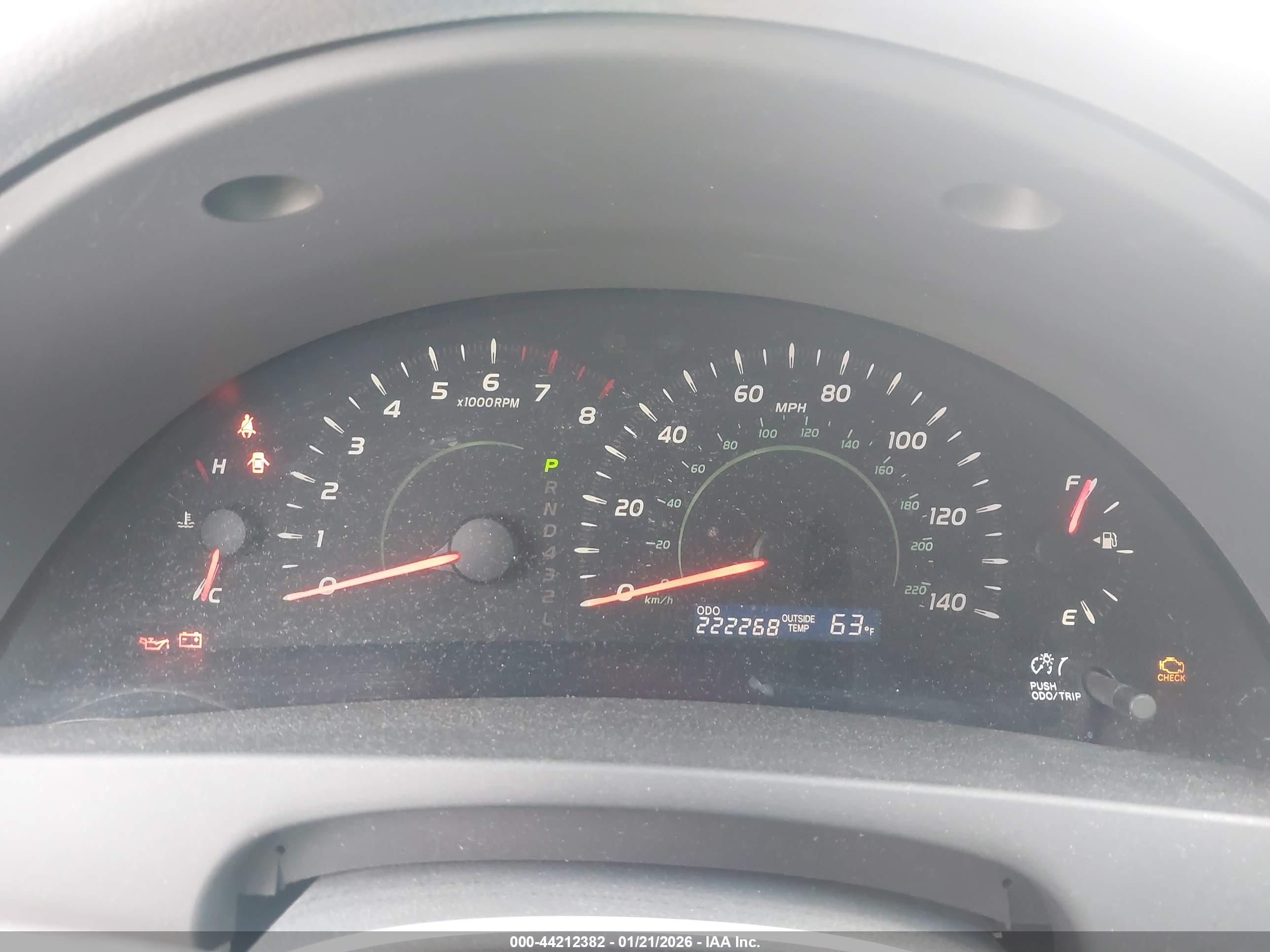 TOYOTA CAMRY image 7