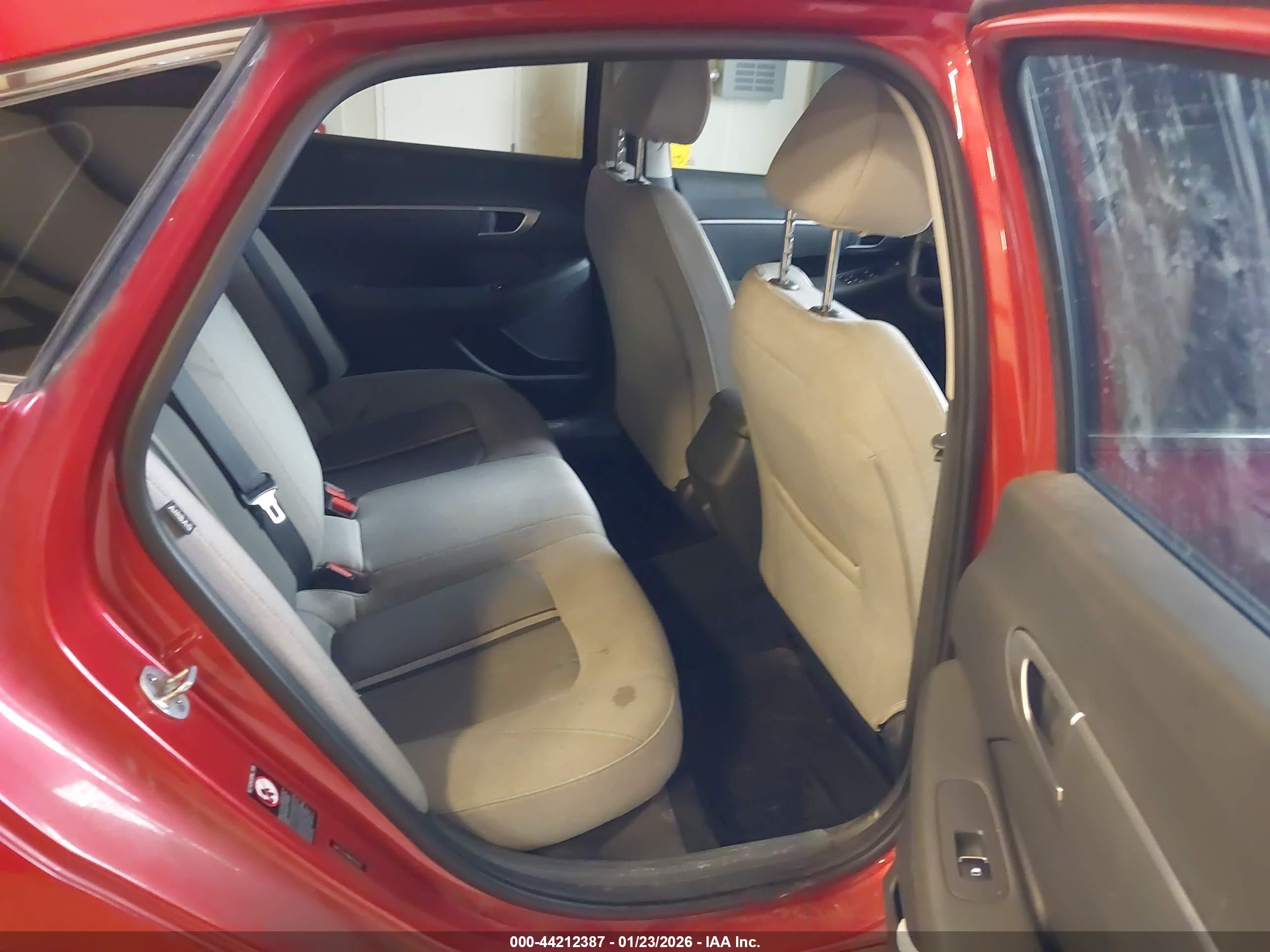 HYUNDAI SONATA image 8