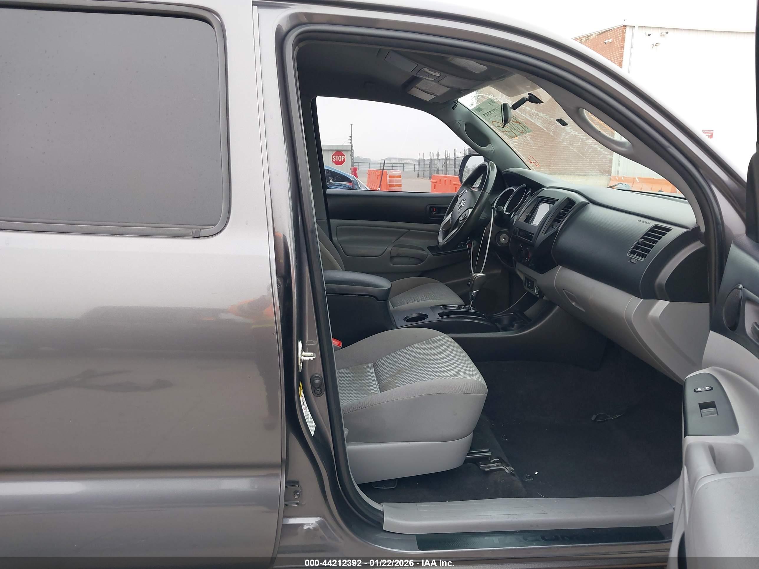 TOYOTA TACOMA image 5