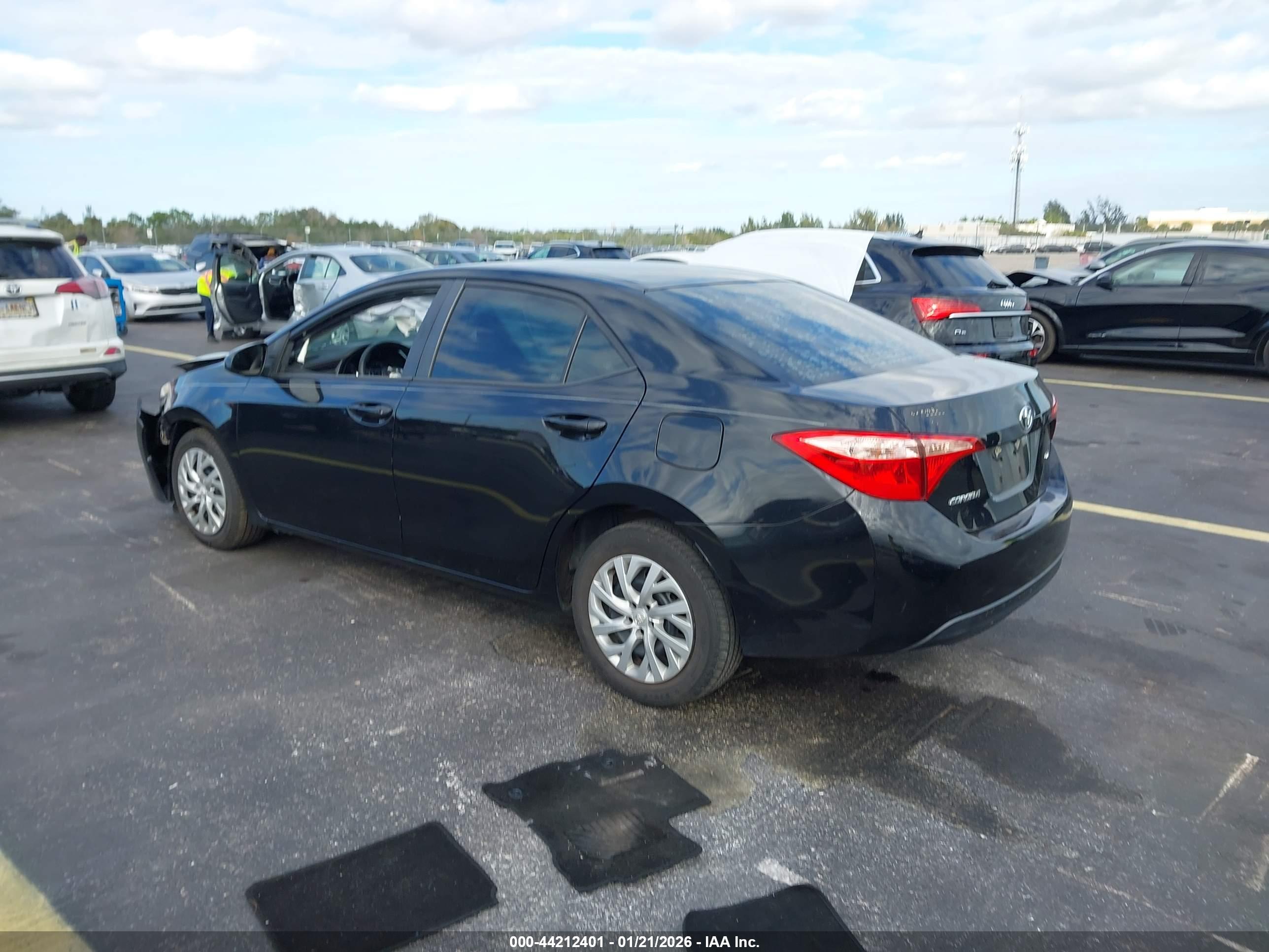 TOYOTA COROLLA image 3