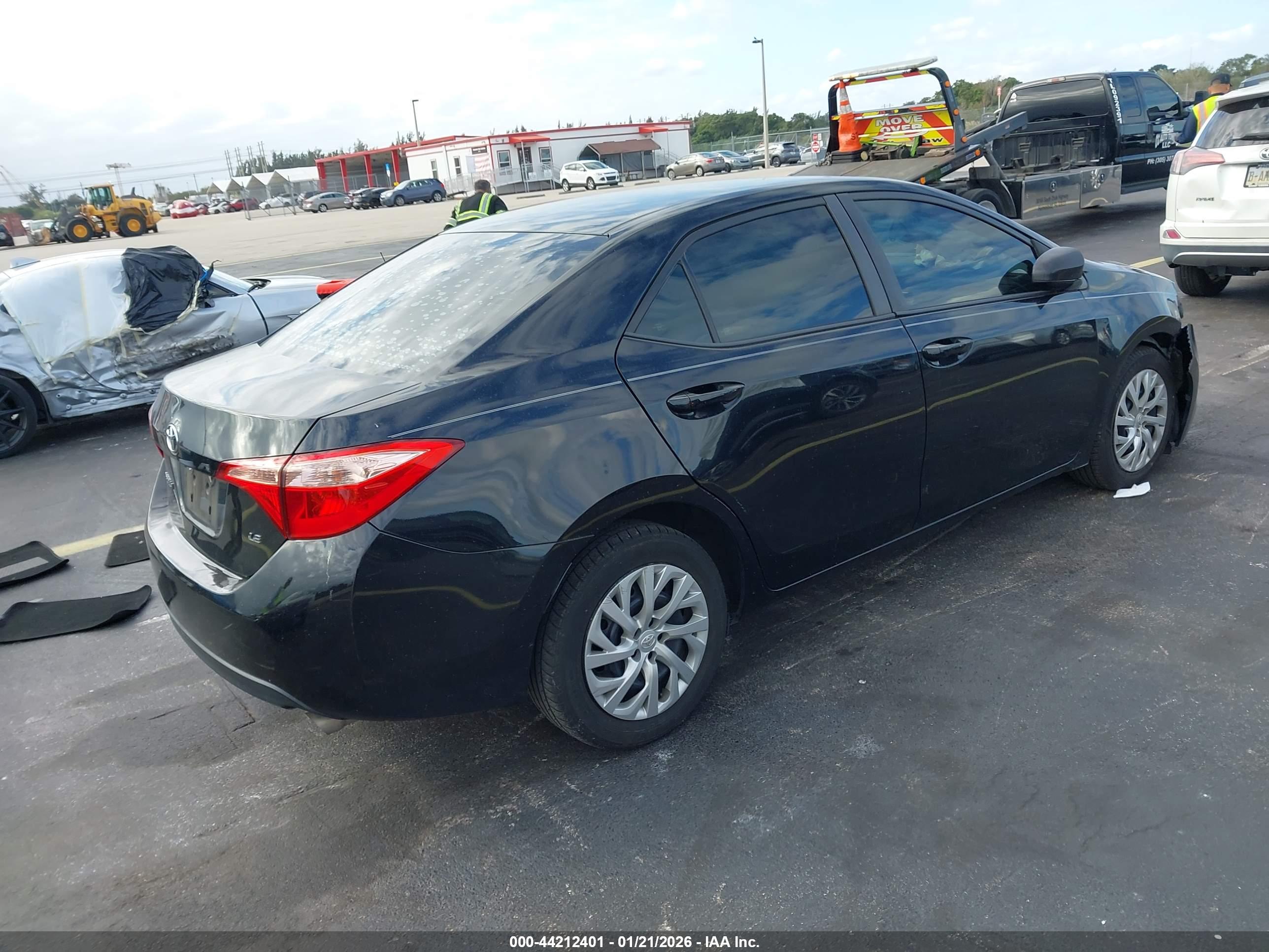 TOYOTA COROLLA image 4