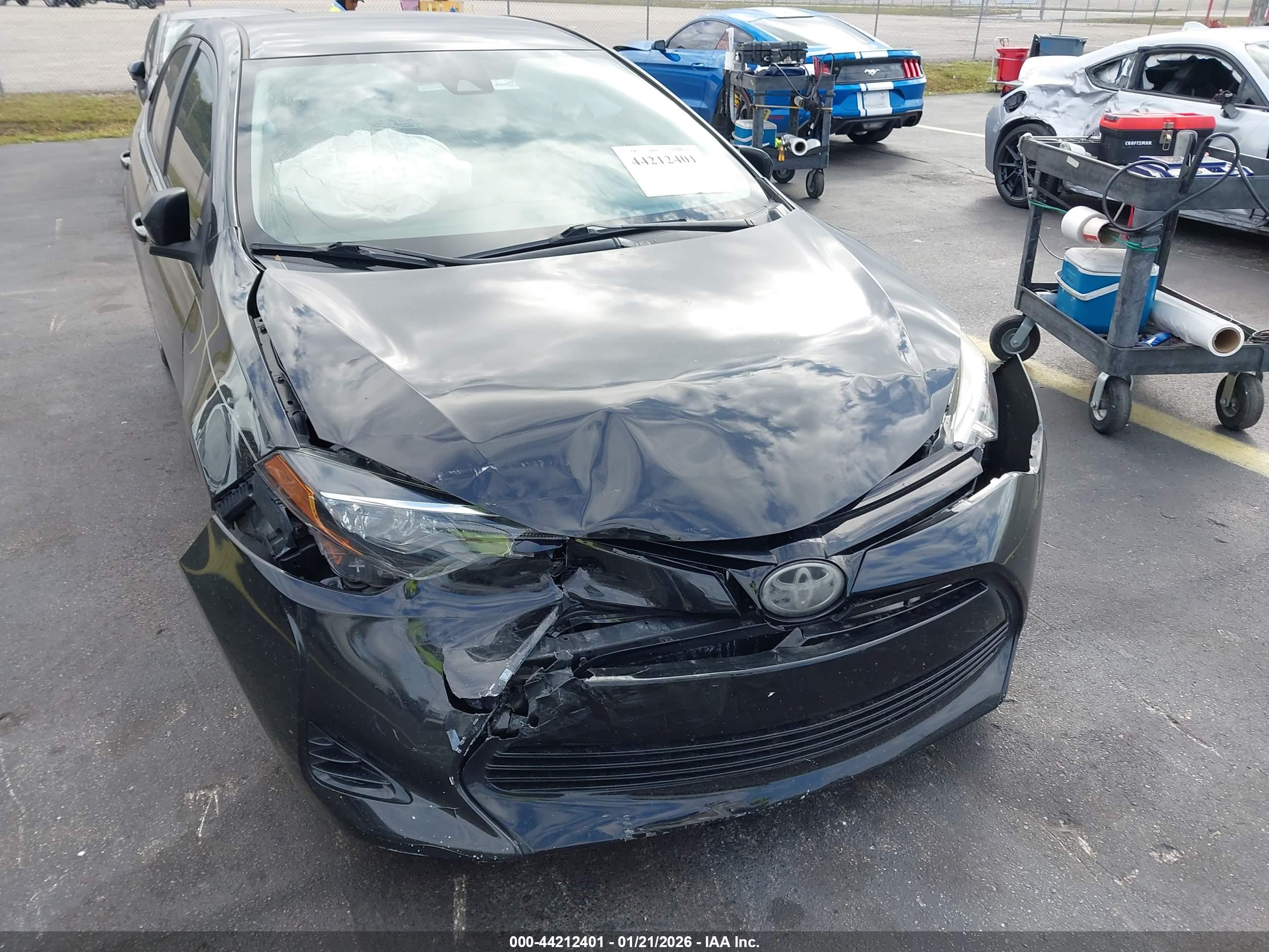 TOYOTA COROLLA image 6