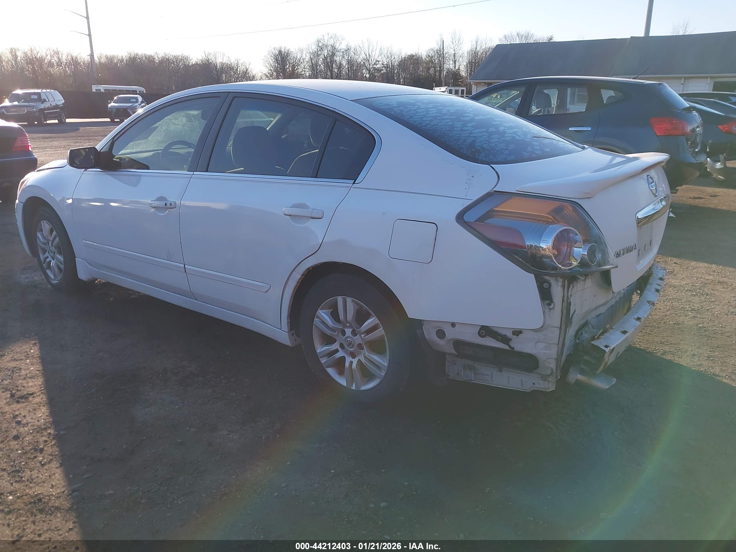 NISSAN ALTIMA image 3