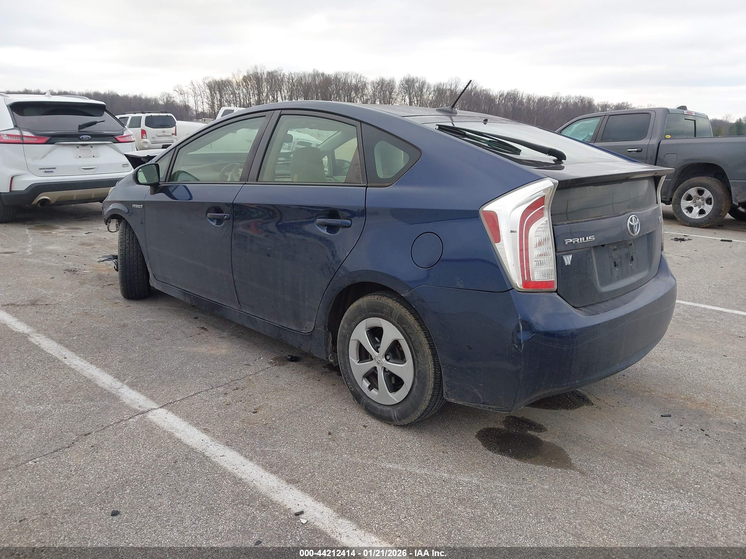 TOYOTA PRIUS image 3
