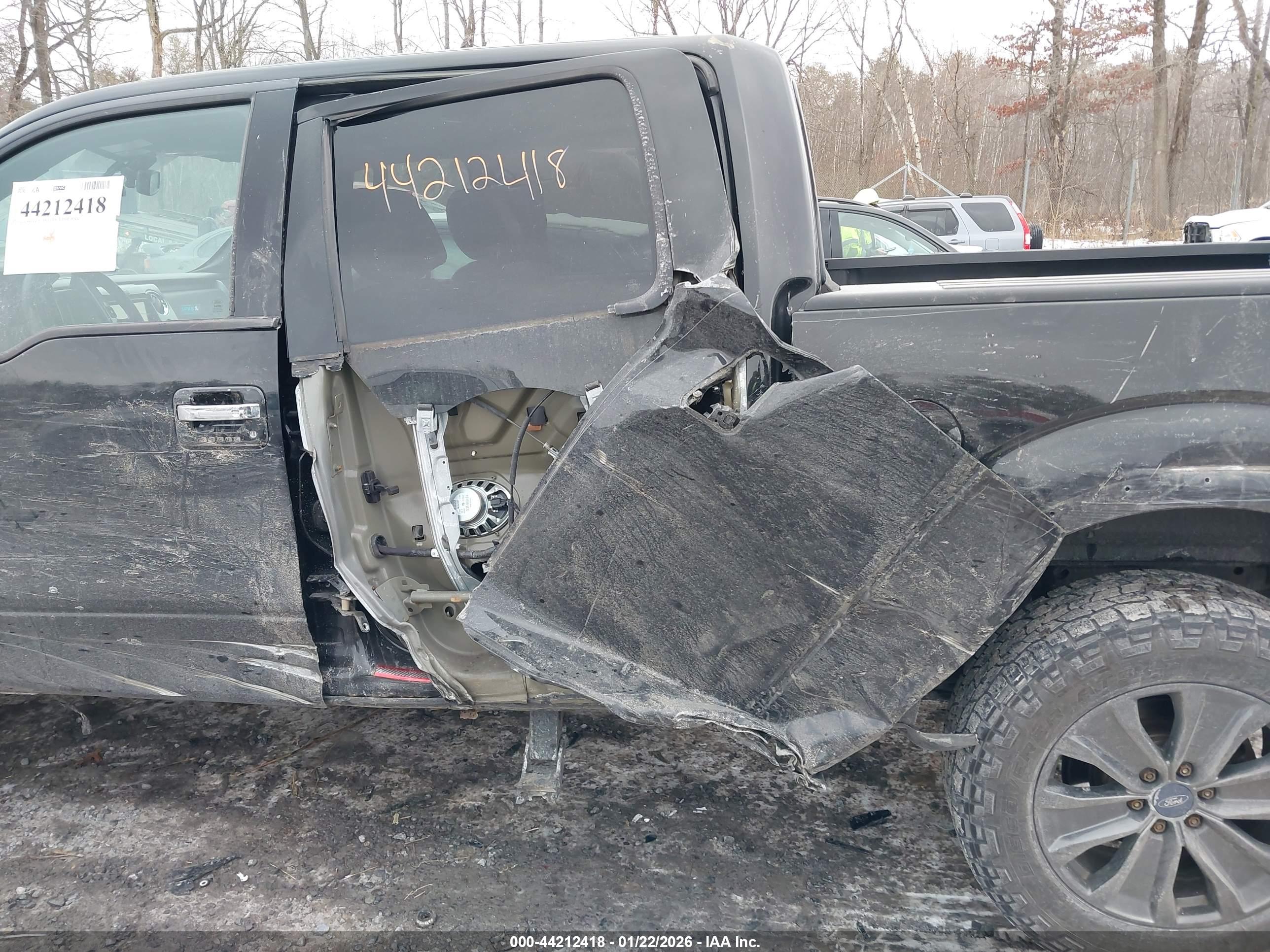 FORD F-150 image 6
