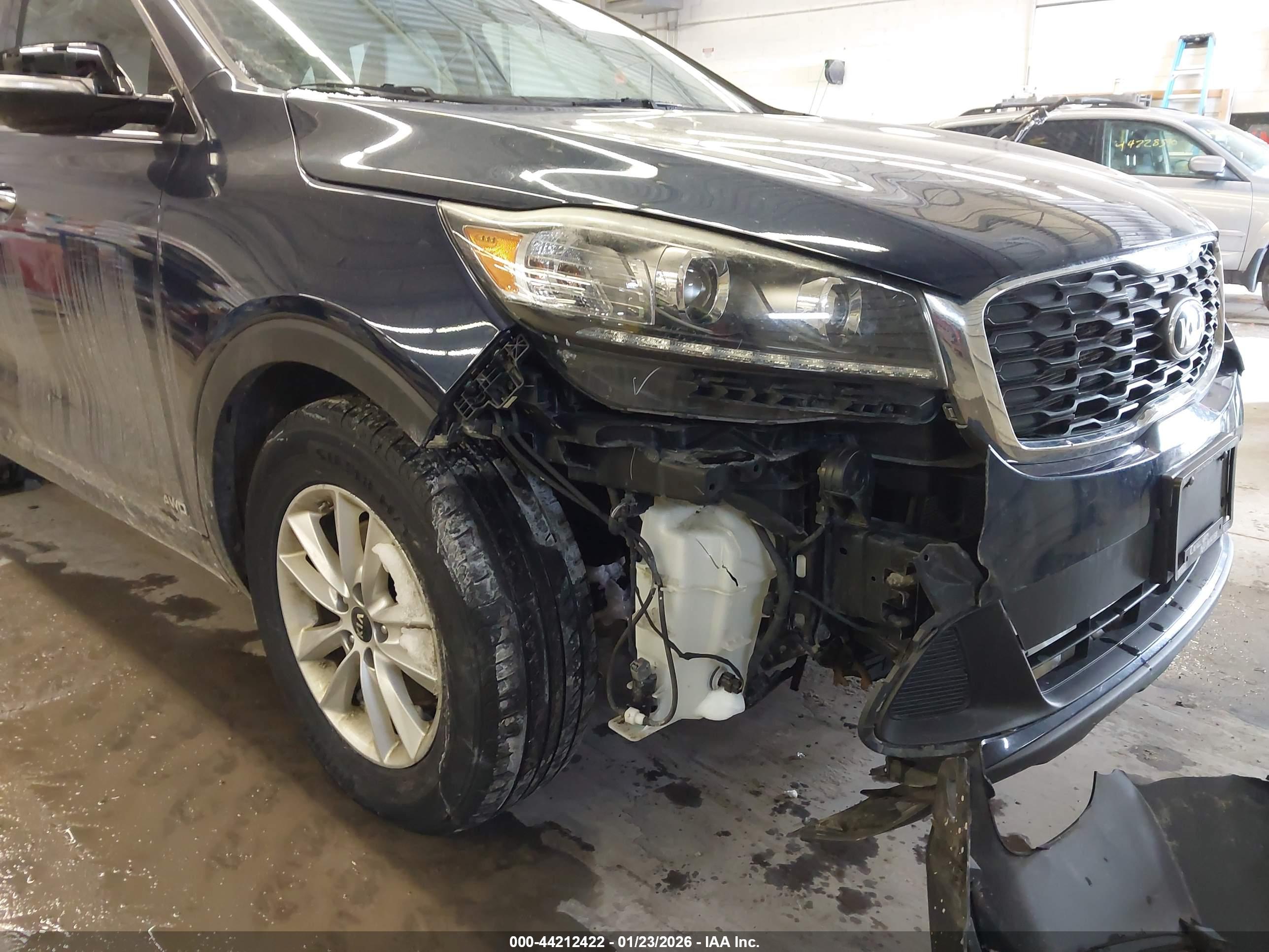 KIA SORENTO image 6