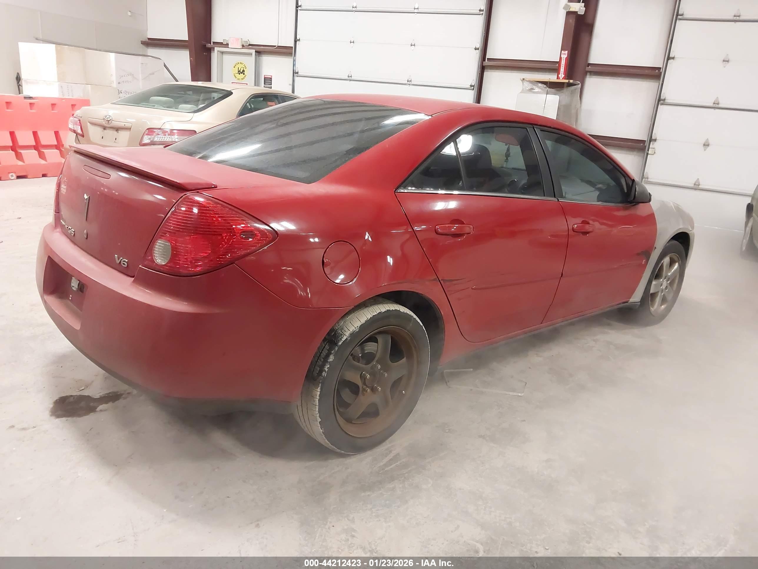 PONTIAC G6 image 4
