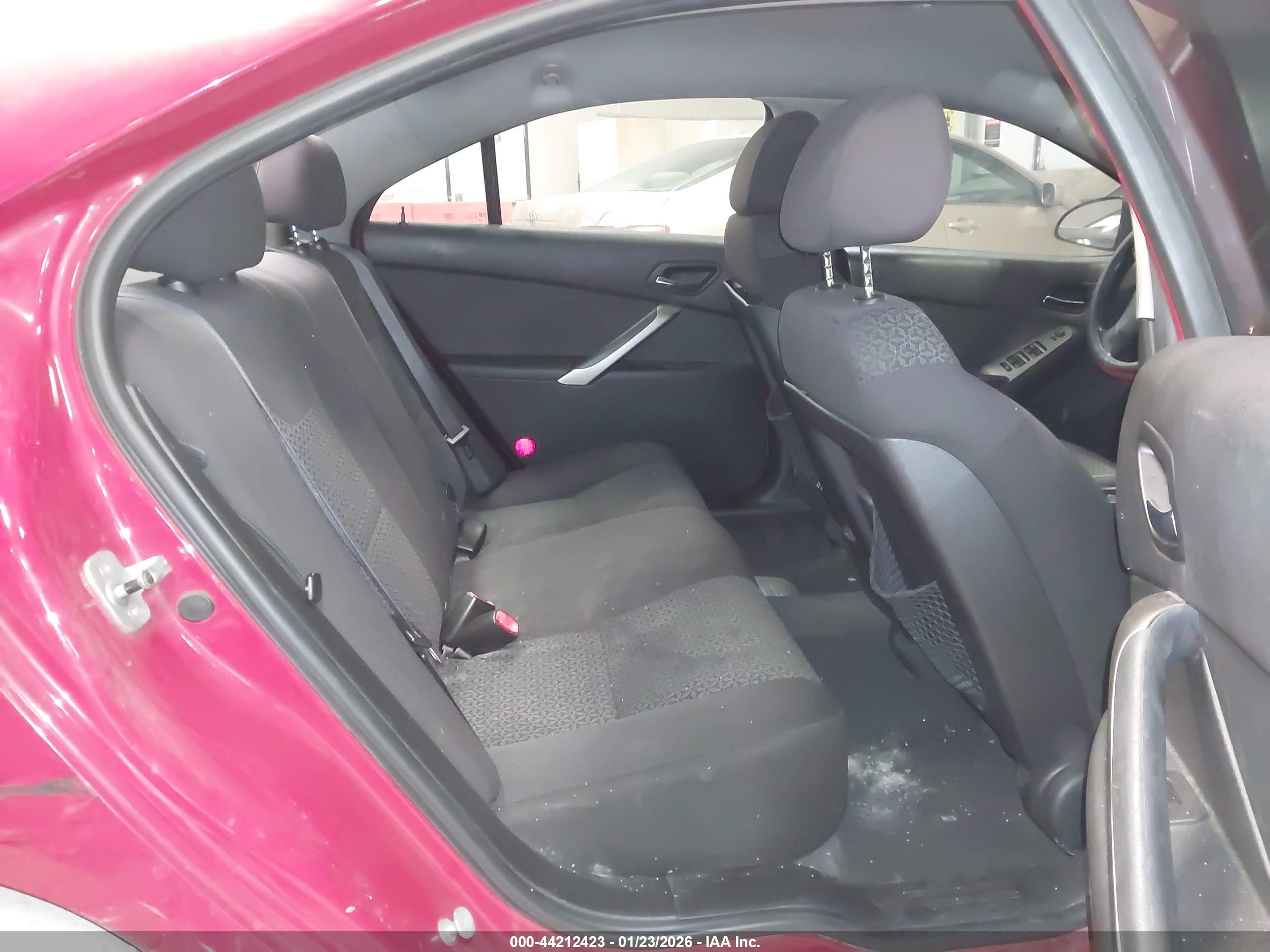 PONTIAC G6 image 8