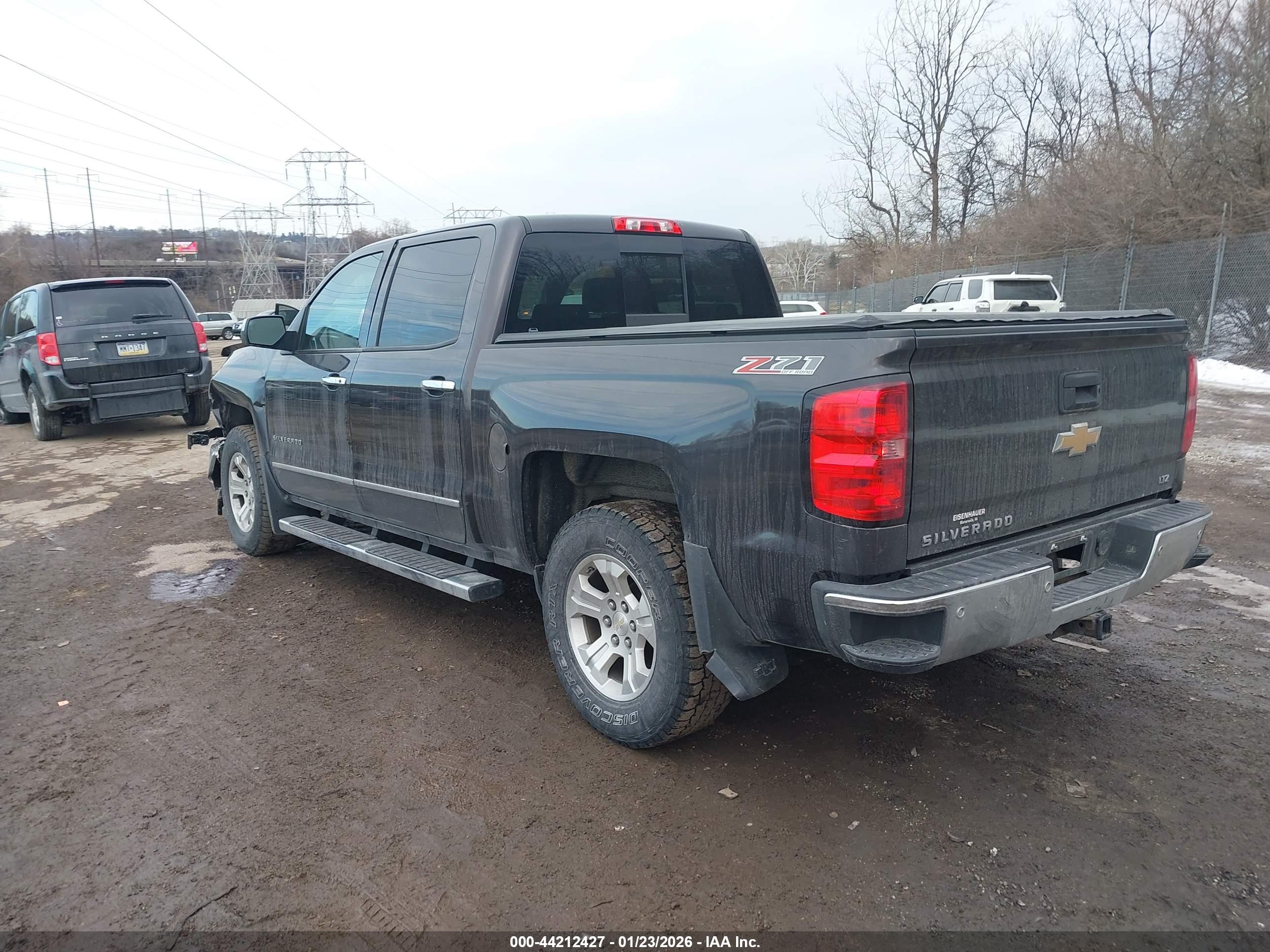 CHEVROLET SILVERADO image 3