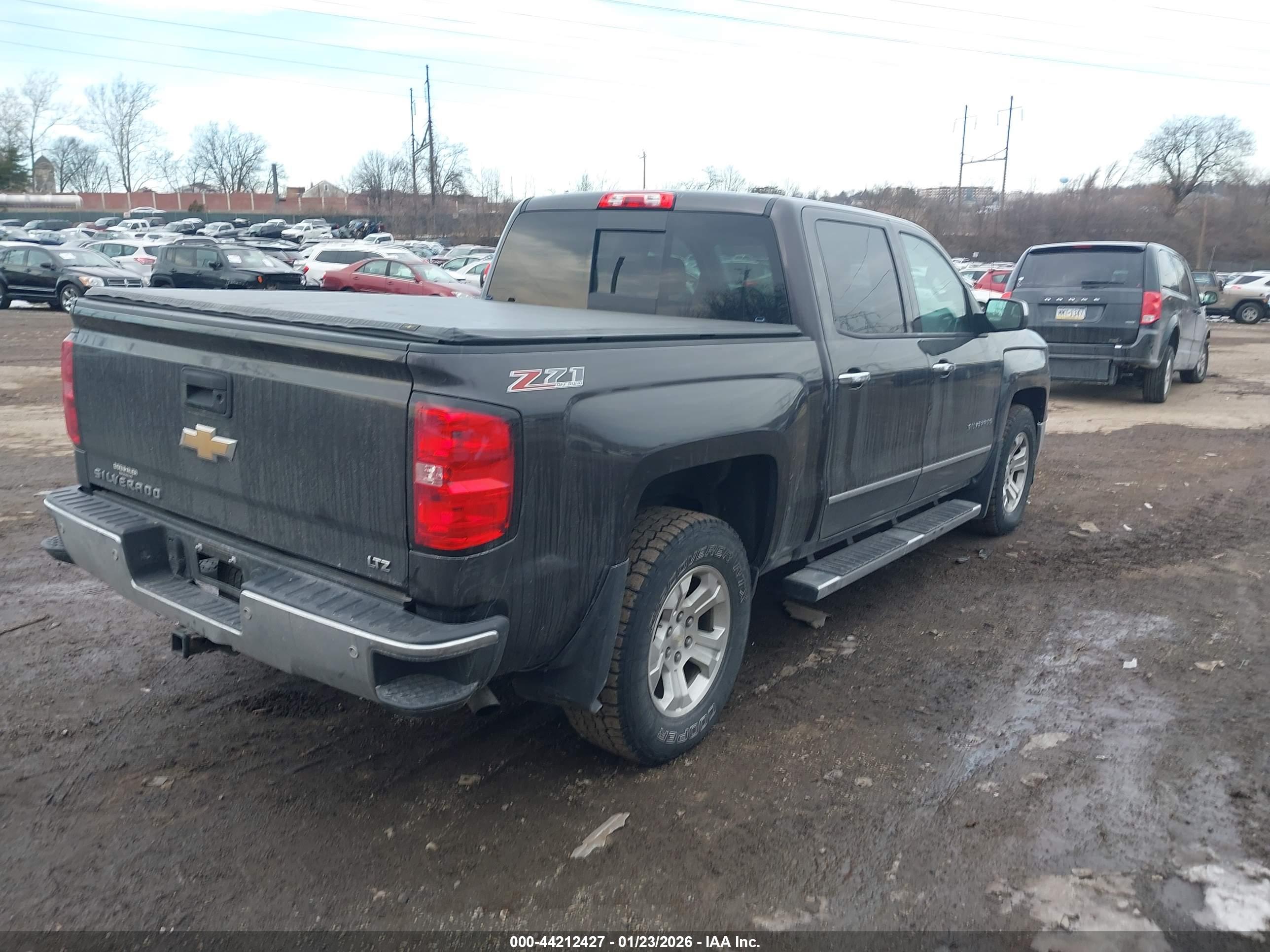 CHEVROLET SILVERADO image 4