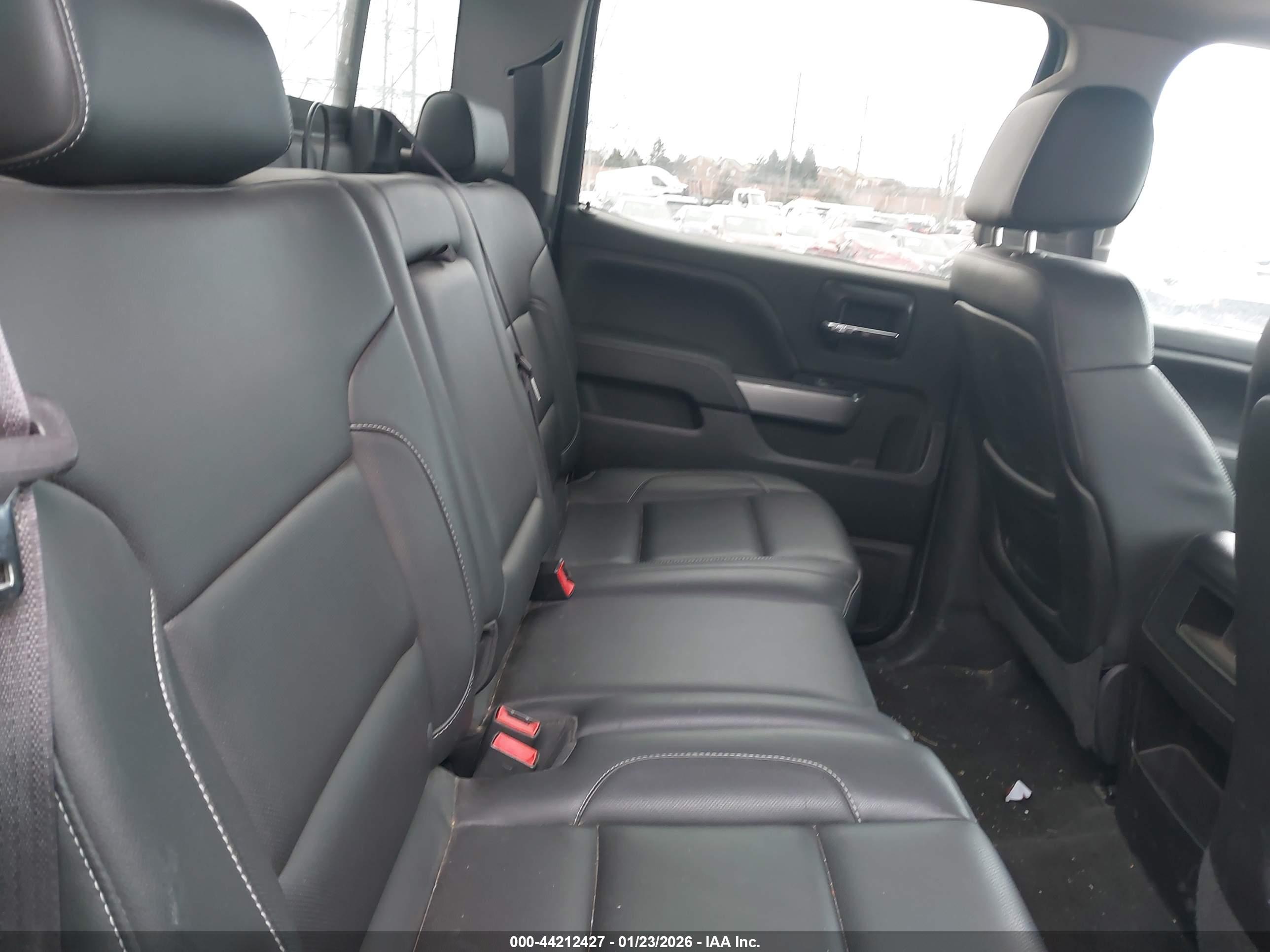 CHEVROLET SILVERADO image 8