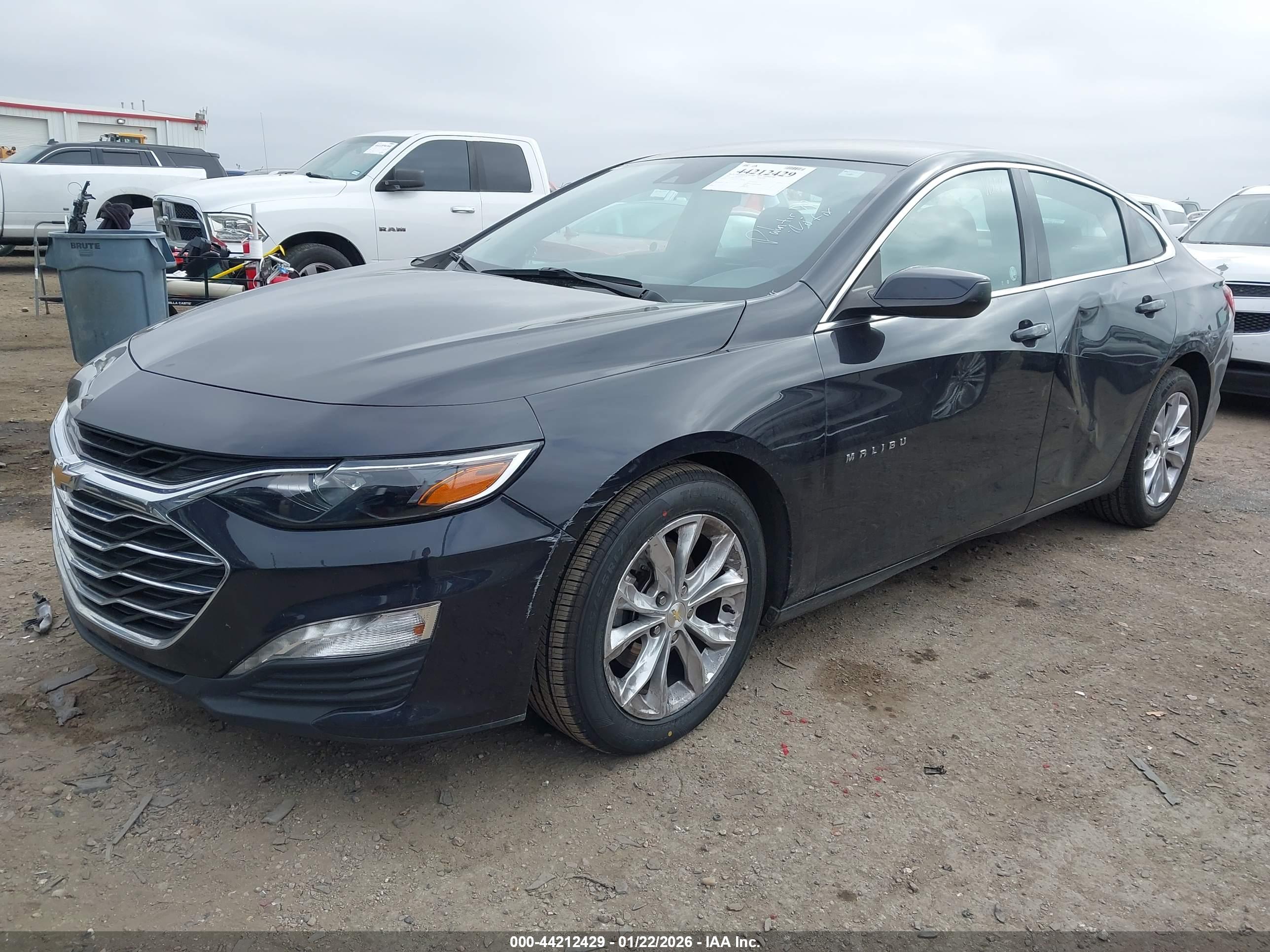 CHEVROLET MALIBU image 2