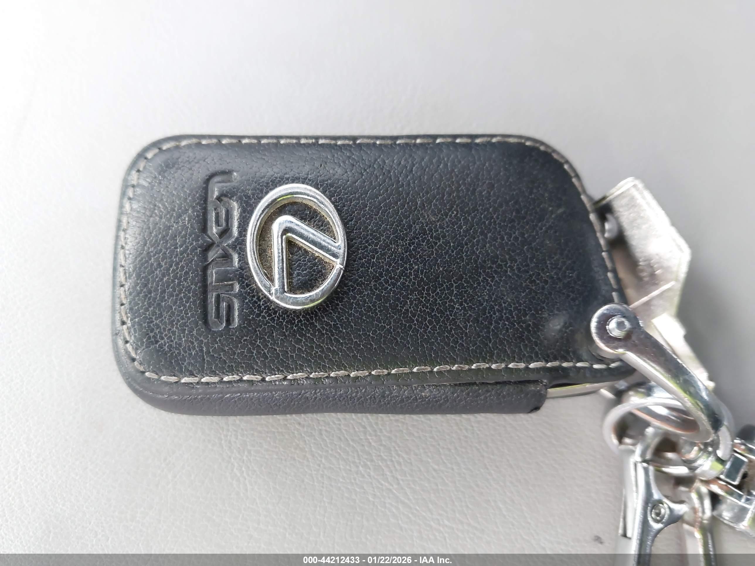 LEXUS RC image 11