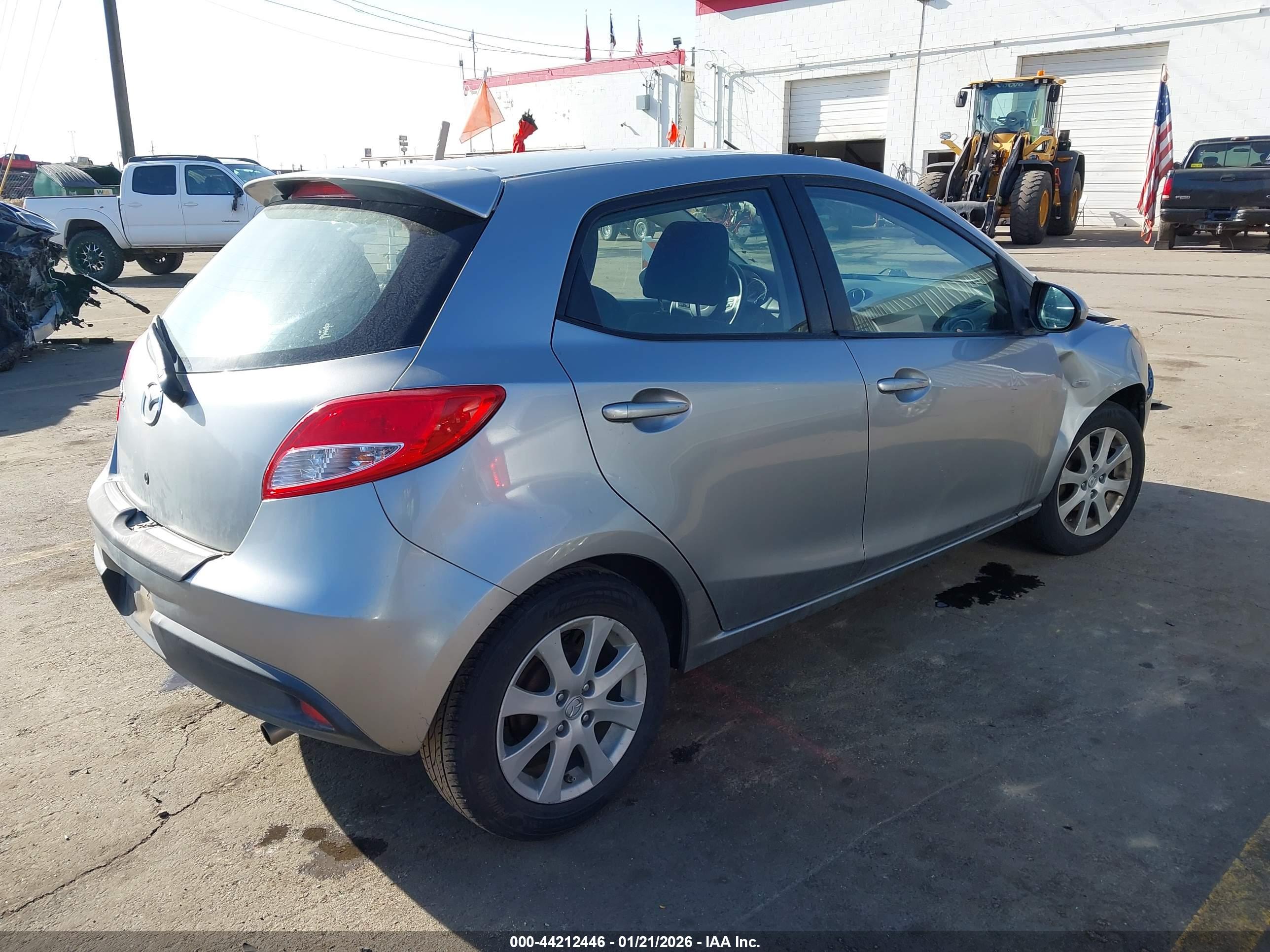 MAZDA MAZDA2 image 4