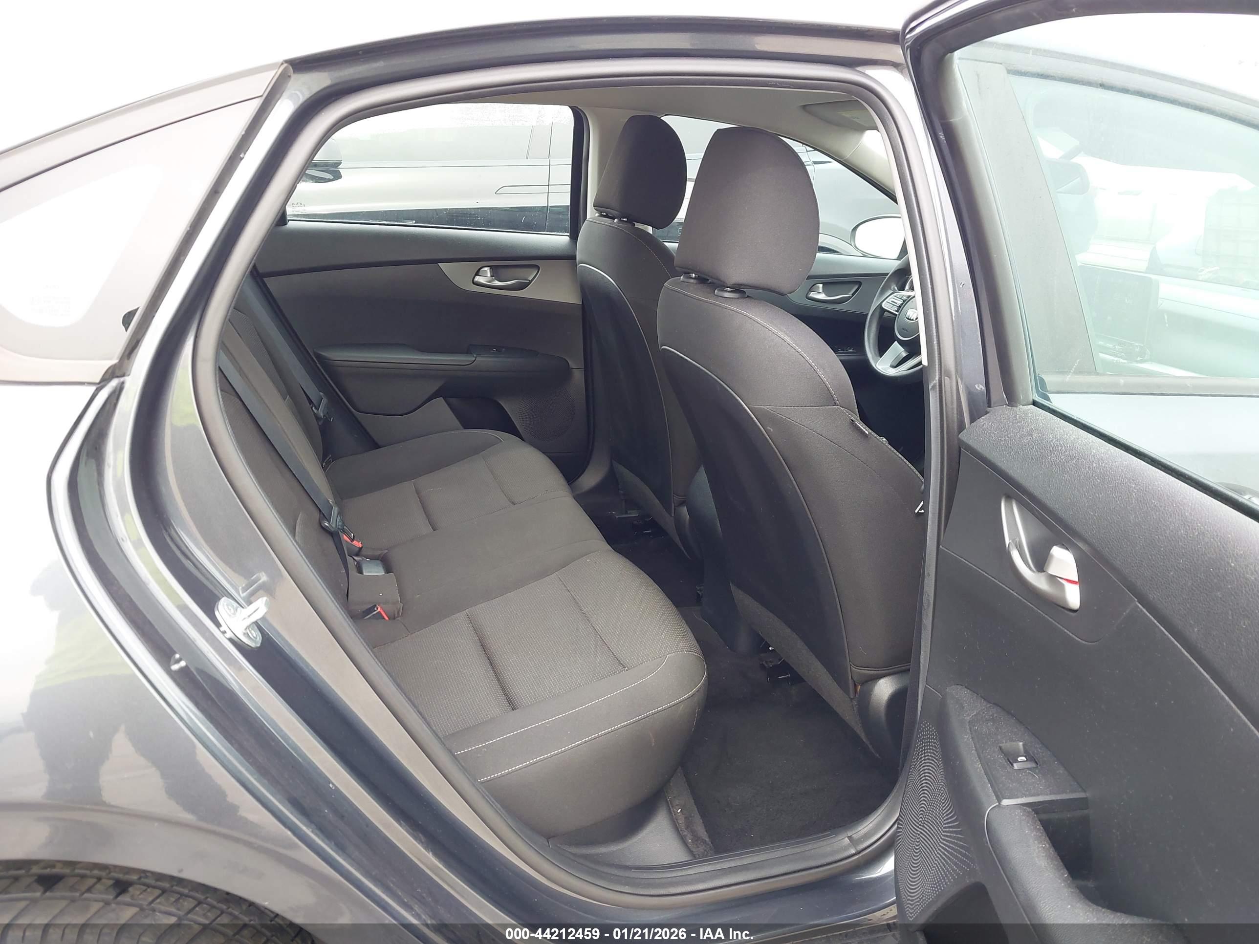 KIA FORTE image 8