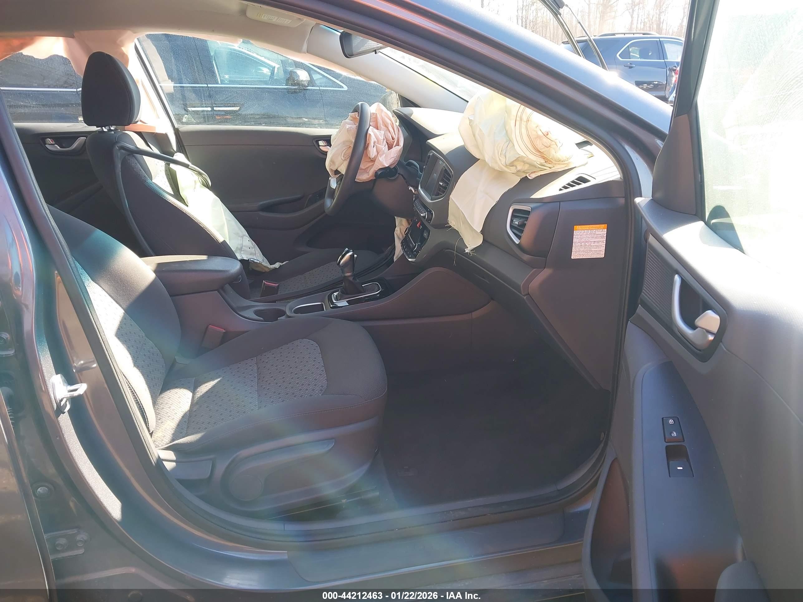 HYUNDAI IONIQ image 5