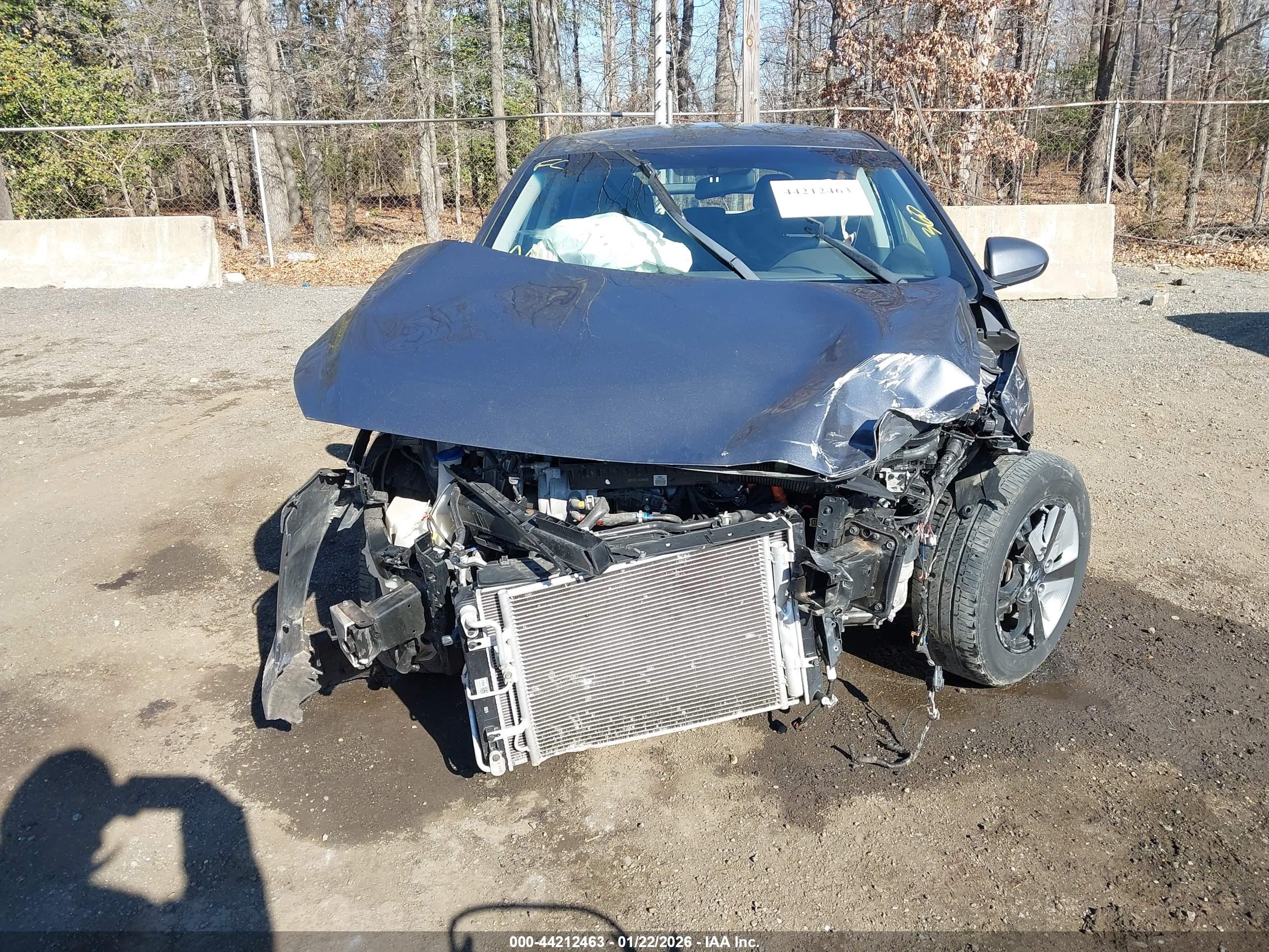 HYUNDAI IONIQ image 6