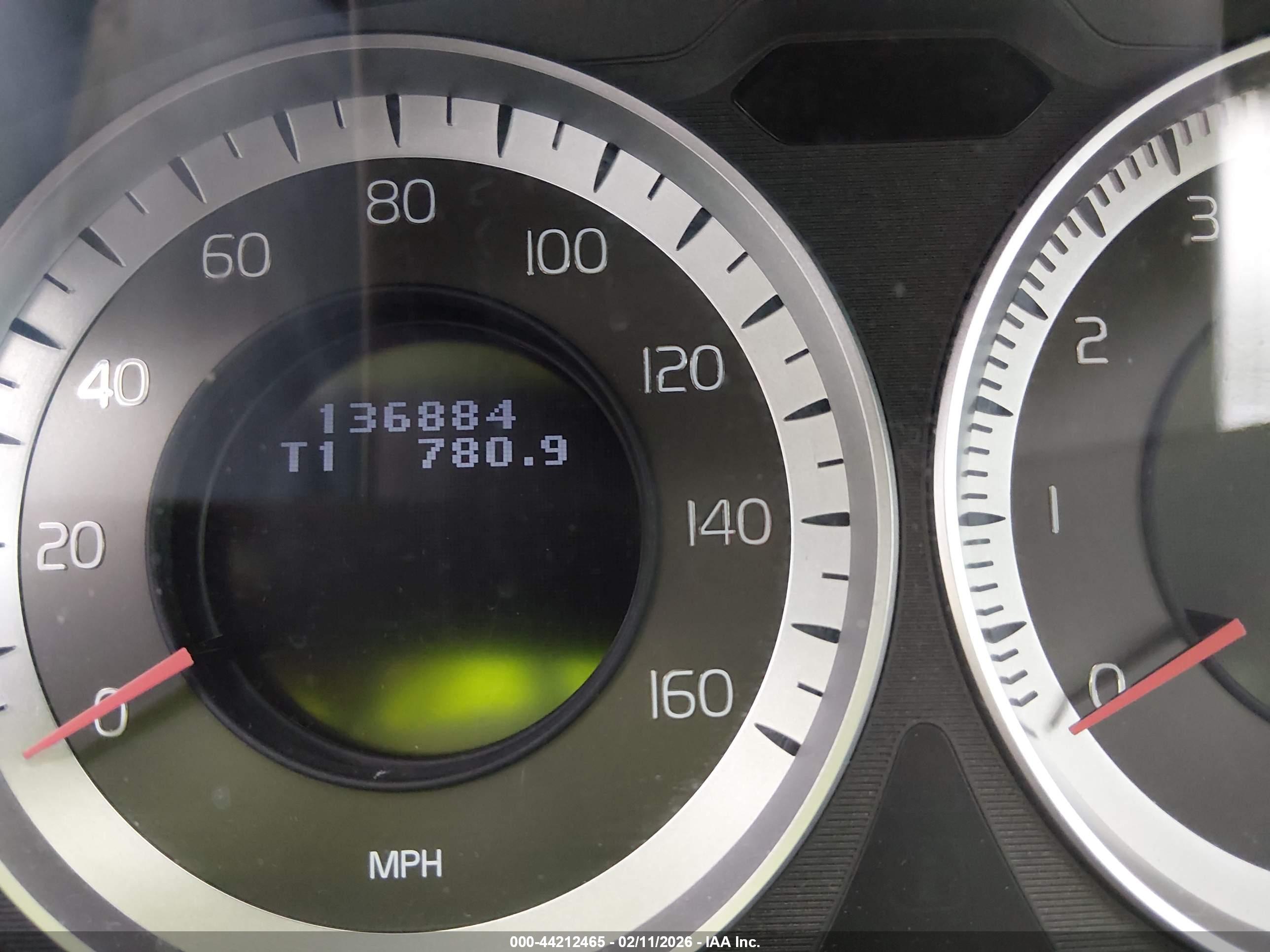 VOLVO S60 image 7