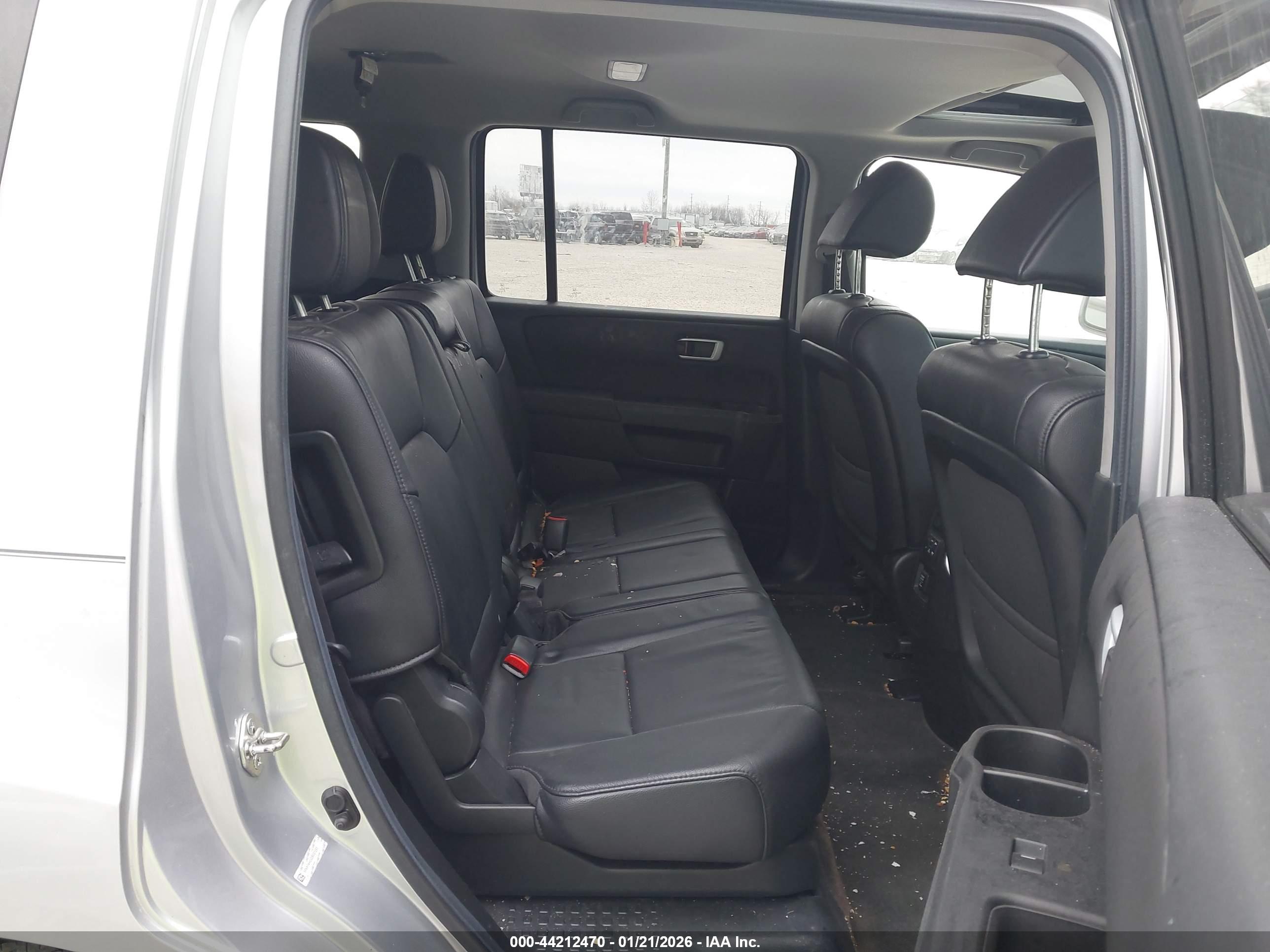 HONDA PILOT image 8