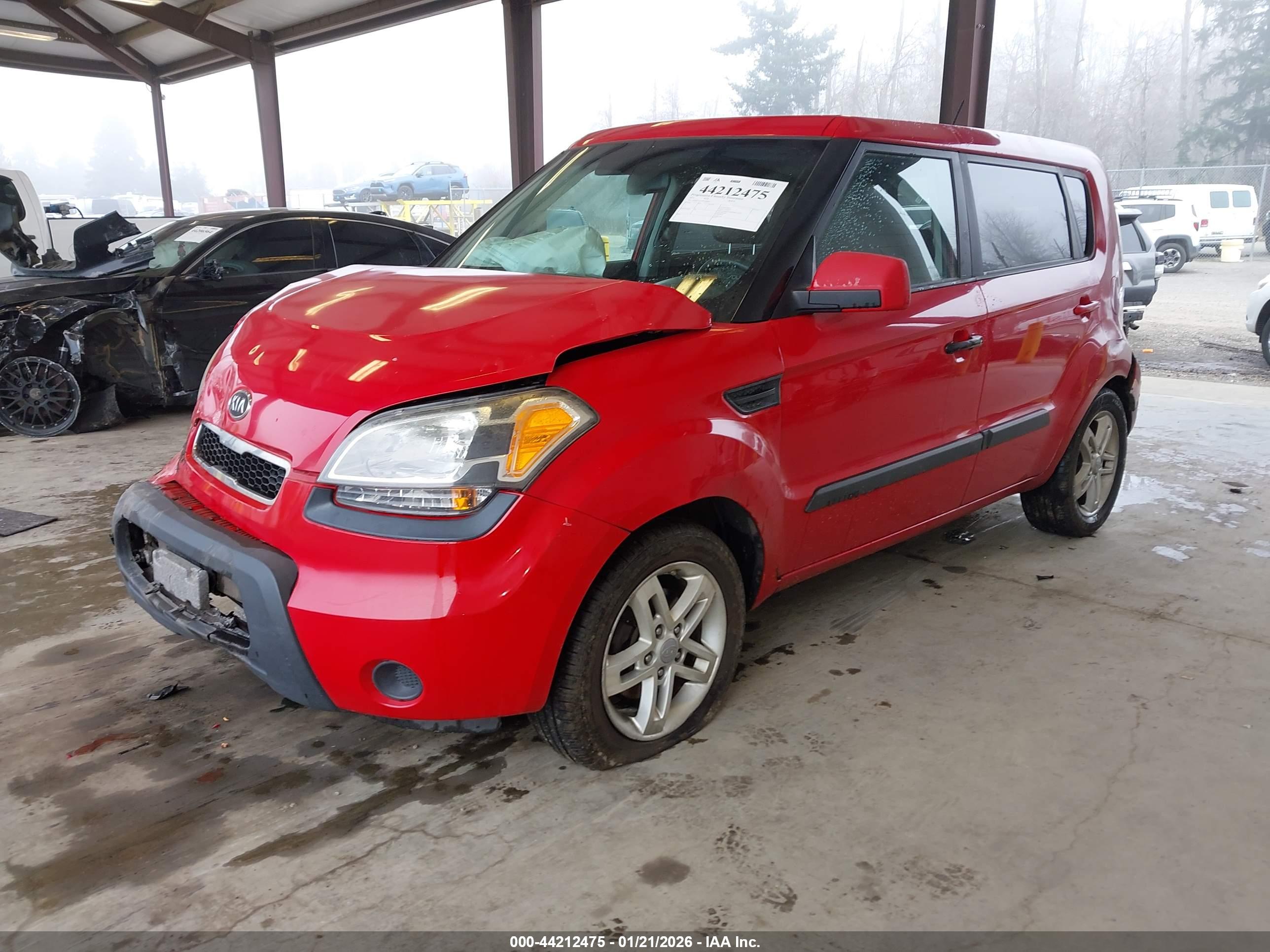KIA SOUL image 2