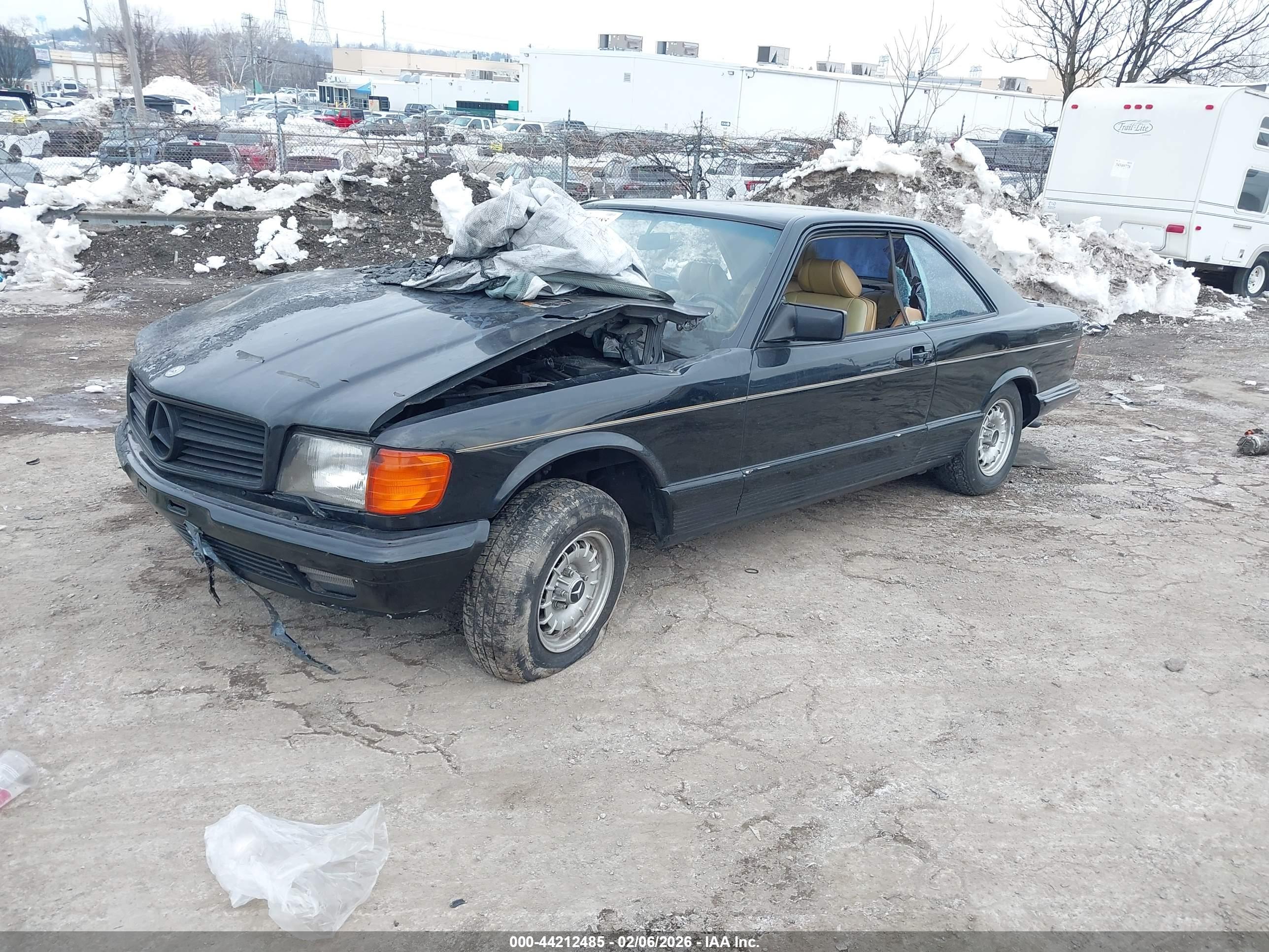 MERCEDES W126 image 2