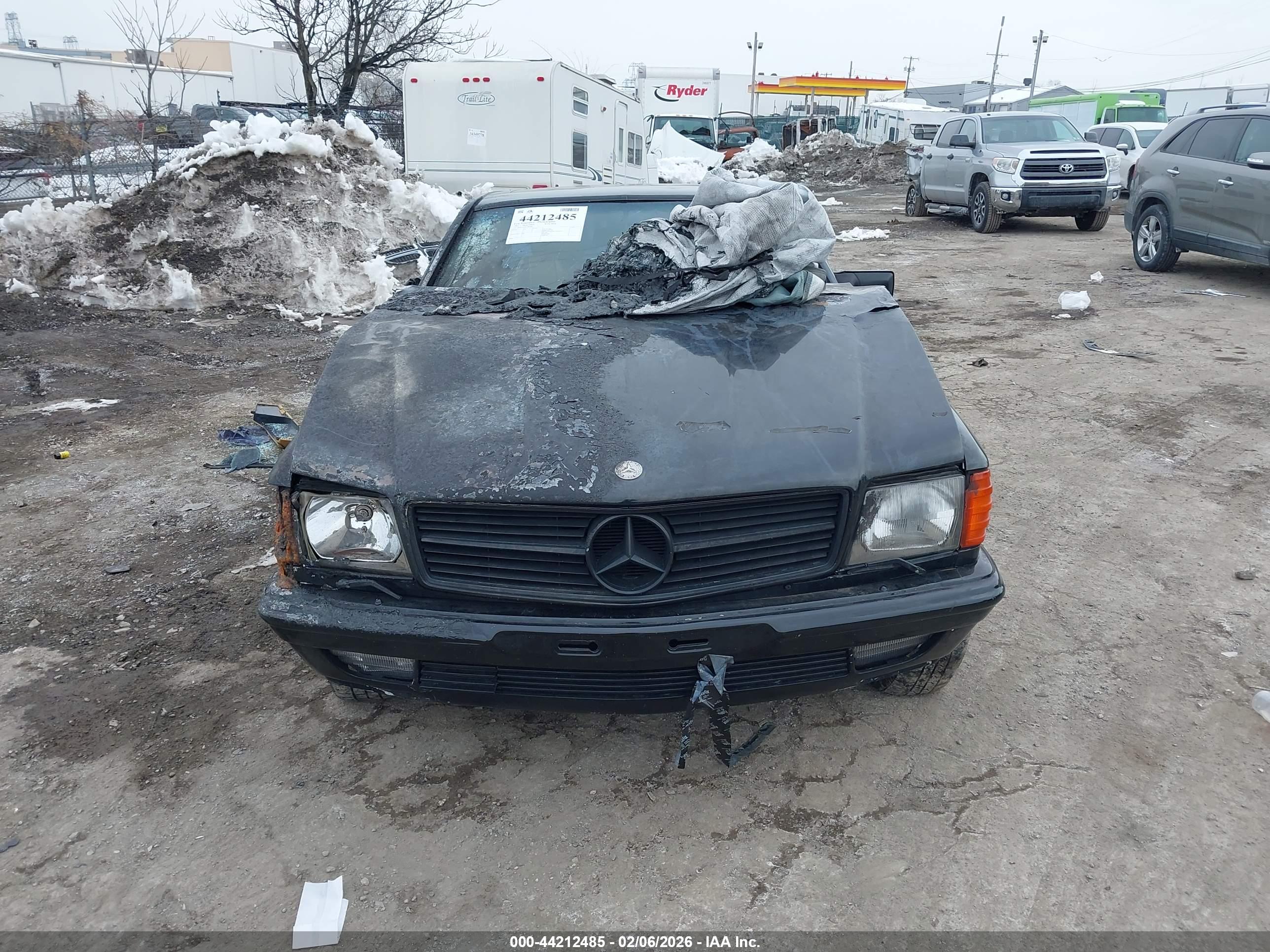 MERCEDES W126 image 6