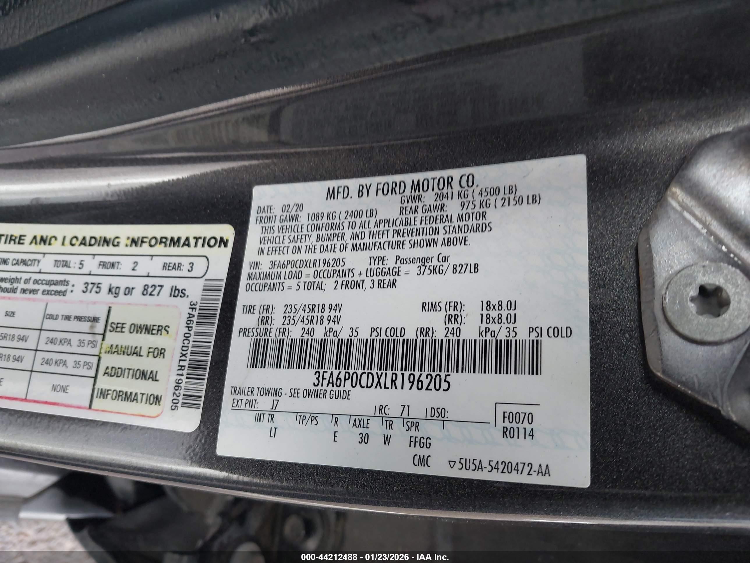 FORD FUSION image 9