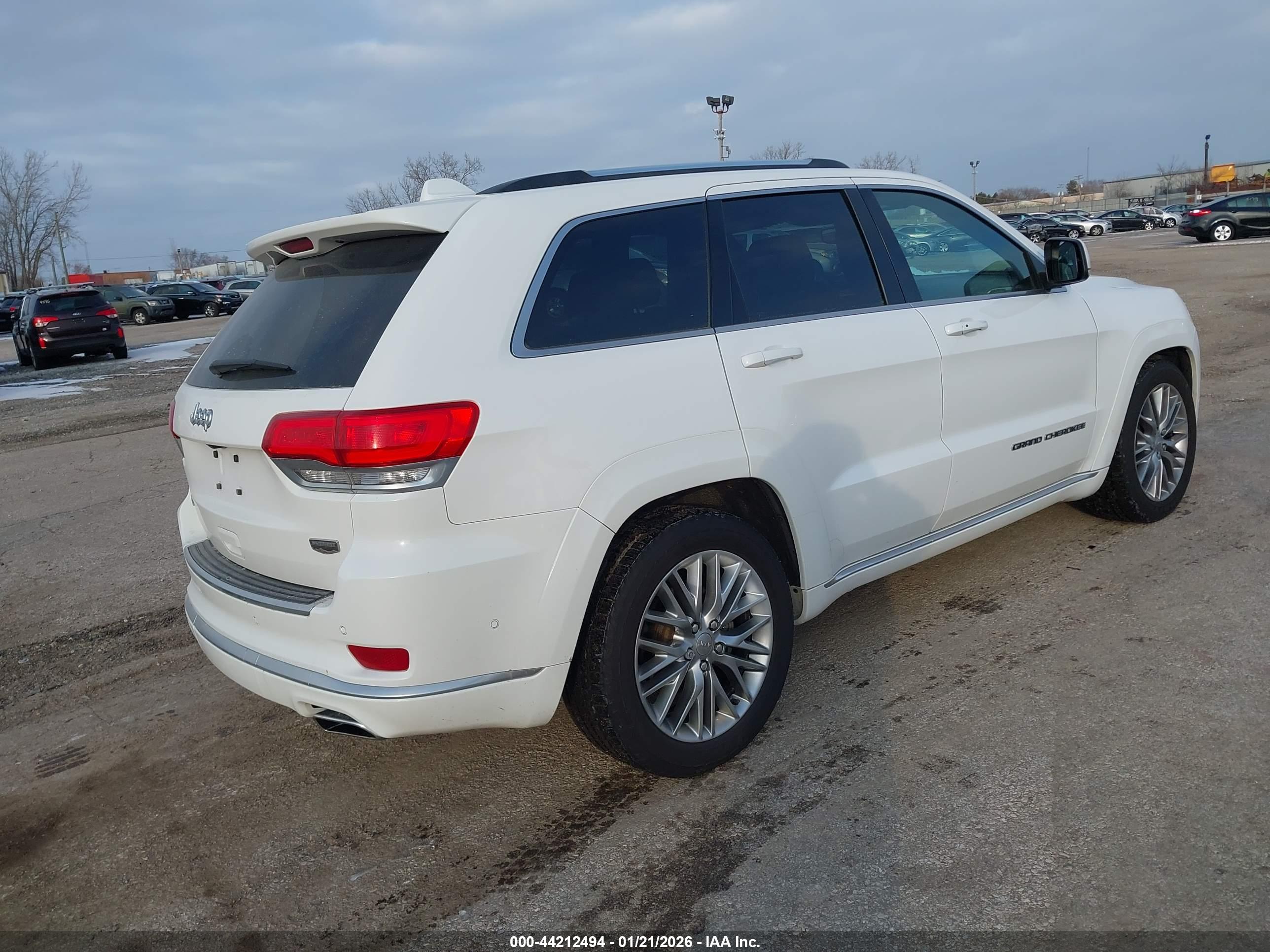 JEEP GRAND image 4