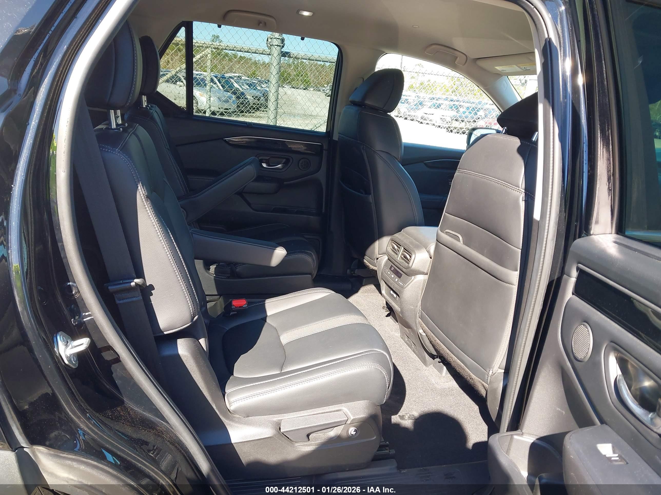 HONDA PILOT image 8