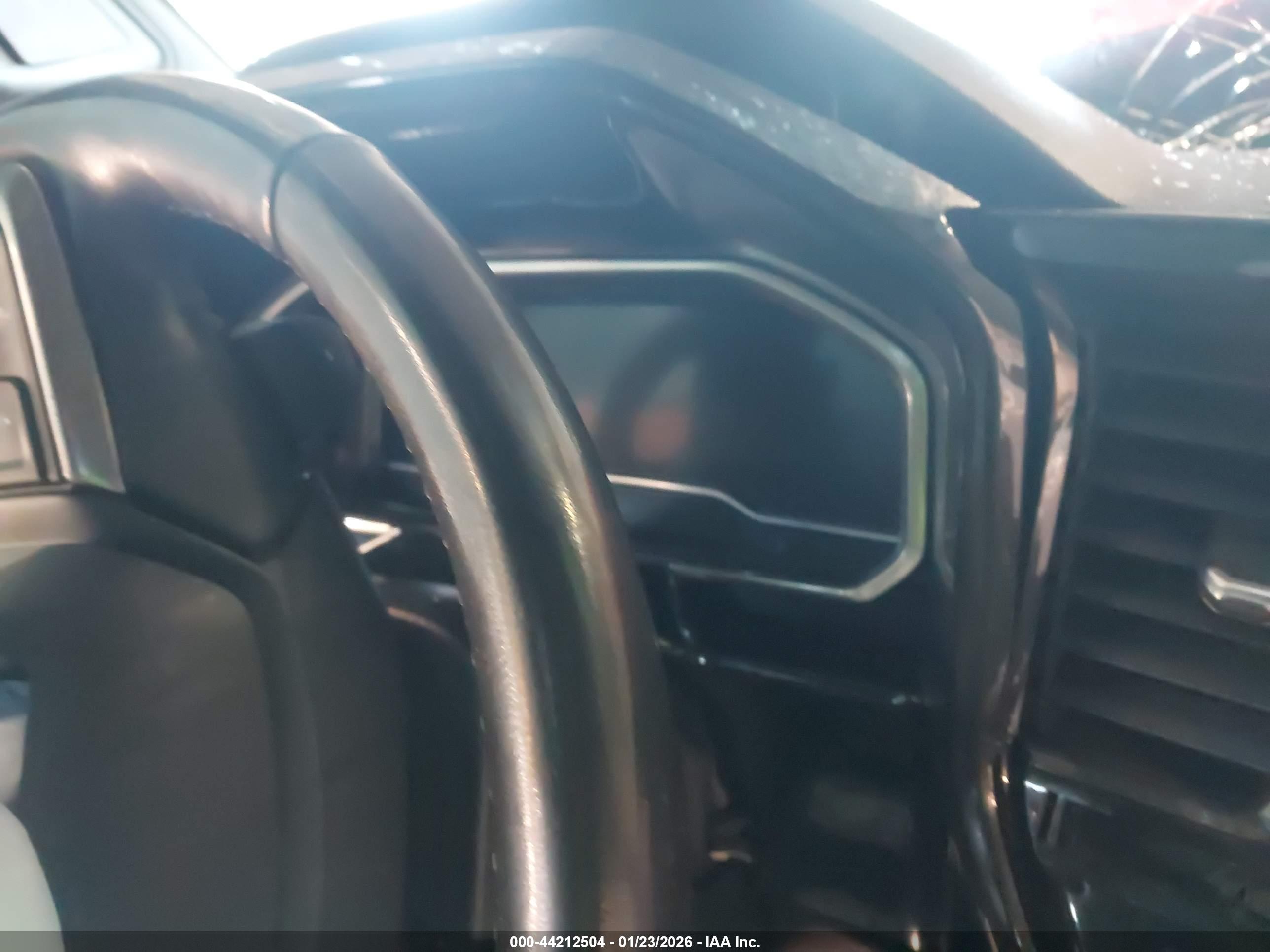 CHEVROLET SILVERADO image 7