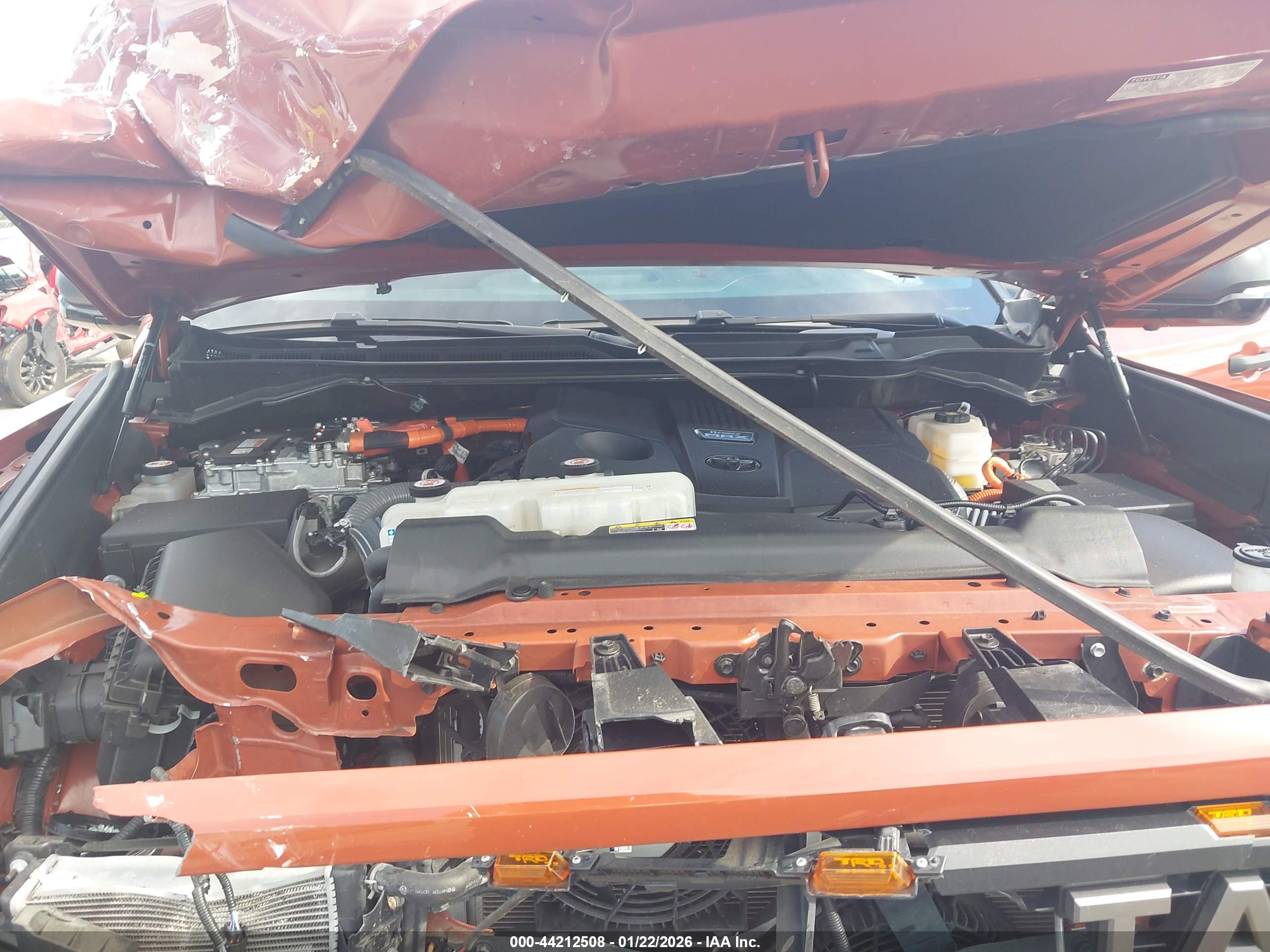 TOYOTA TUNDRA image 10