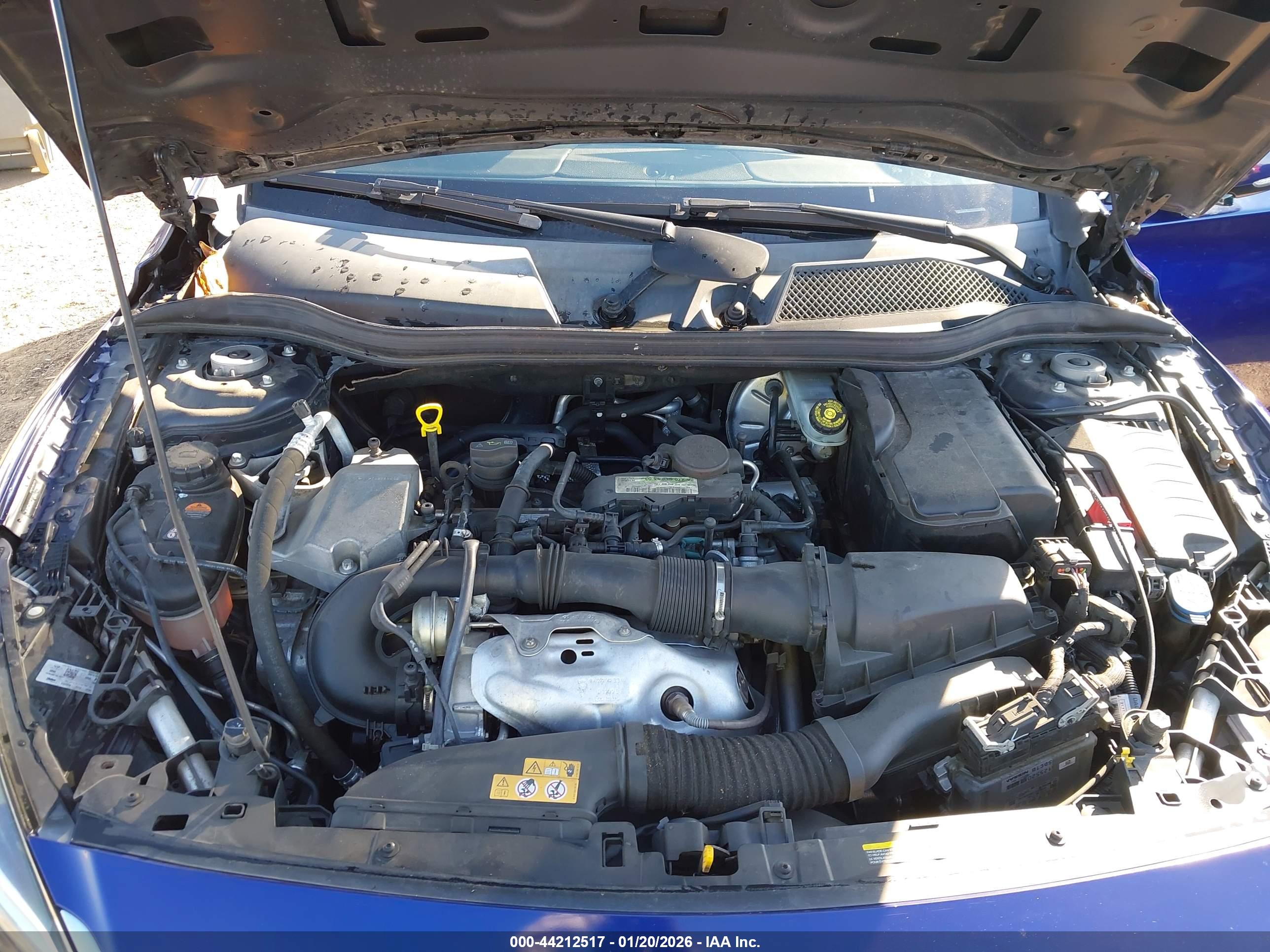 INFINITI QX30 image 10