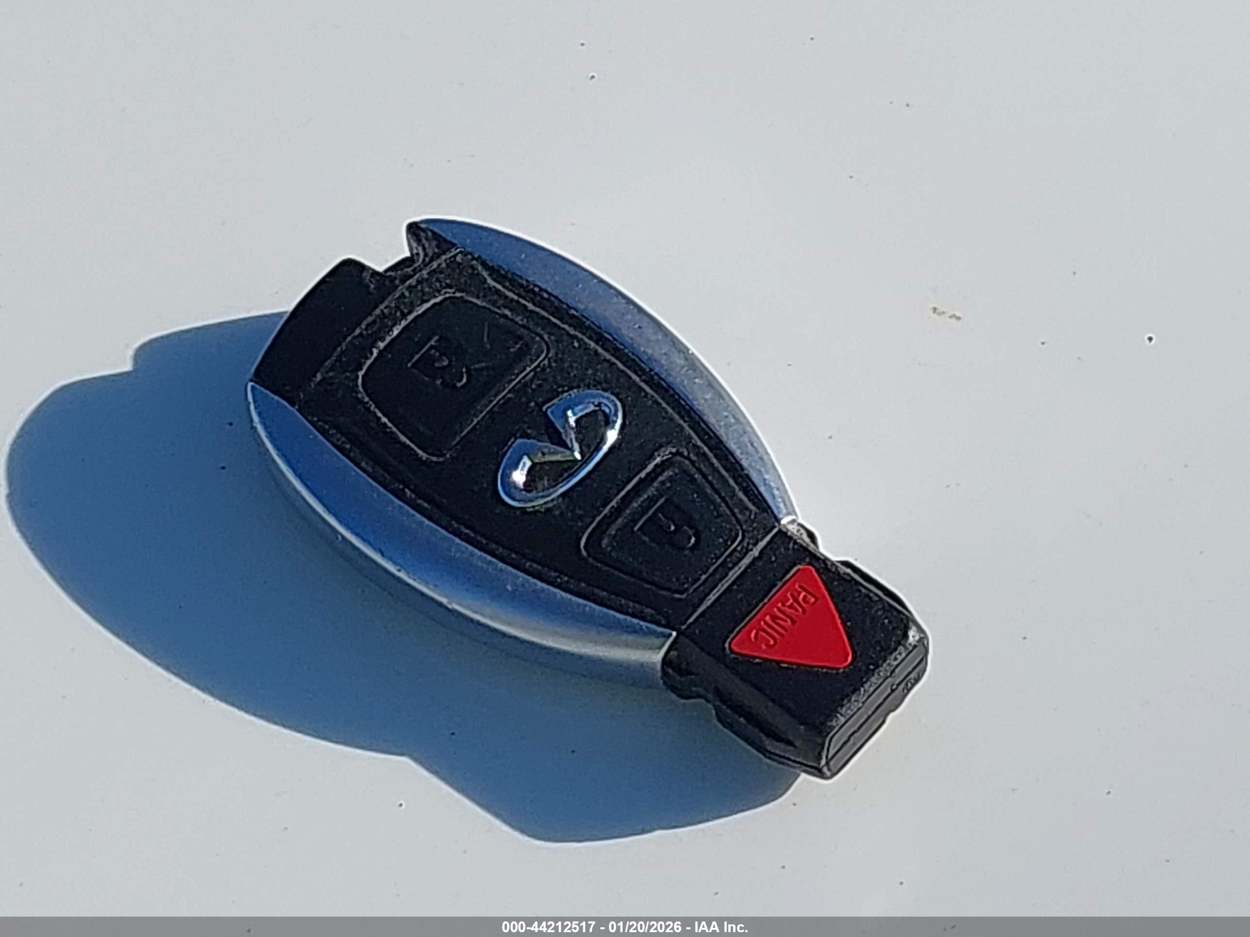 INFINITI QX30 image 11