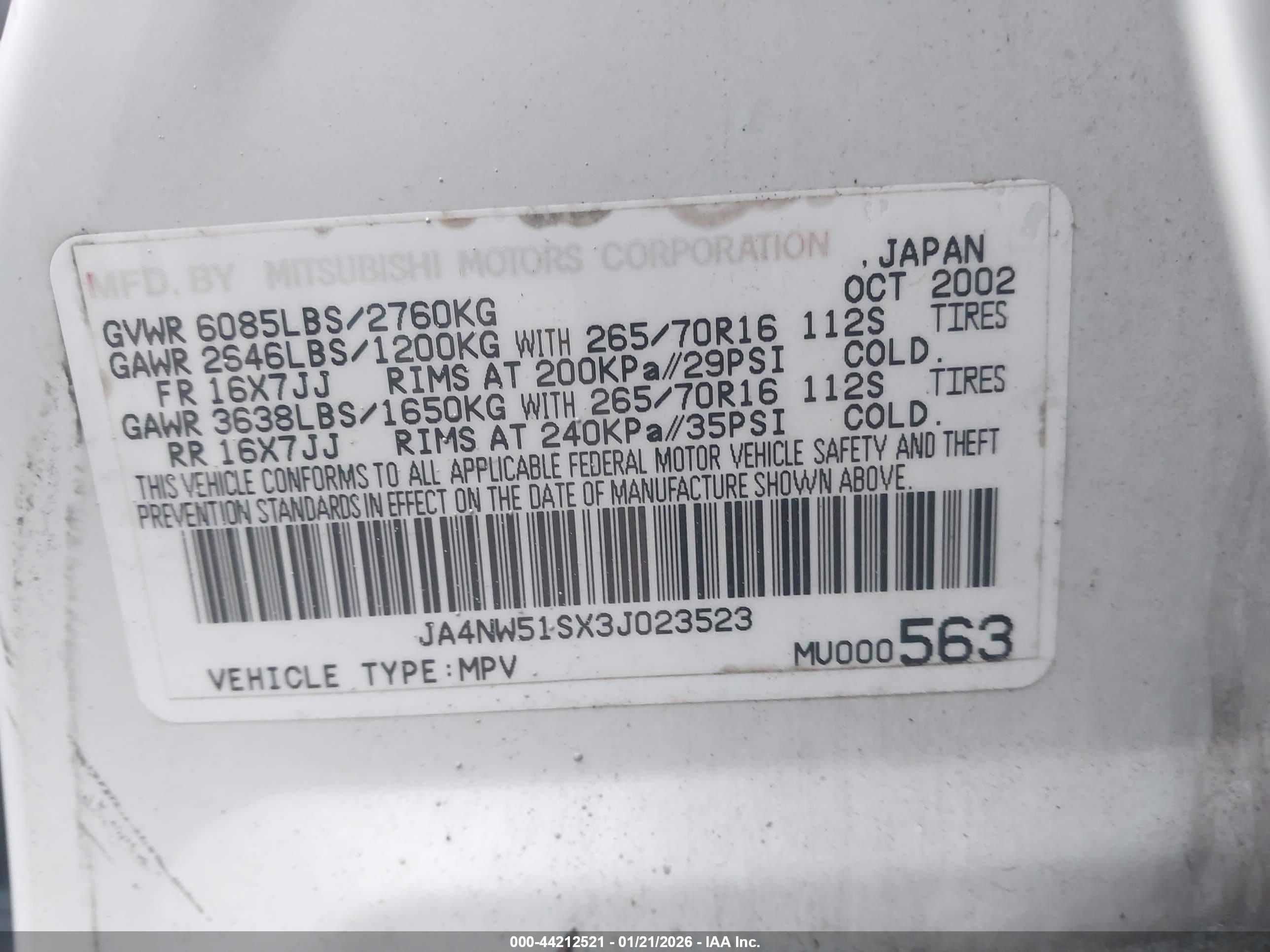 MITSUBISHI MONTERO image 9