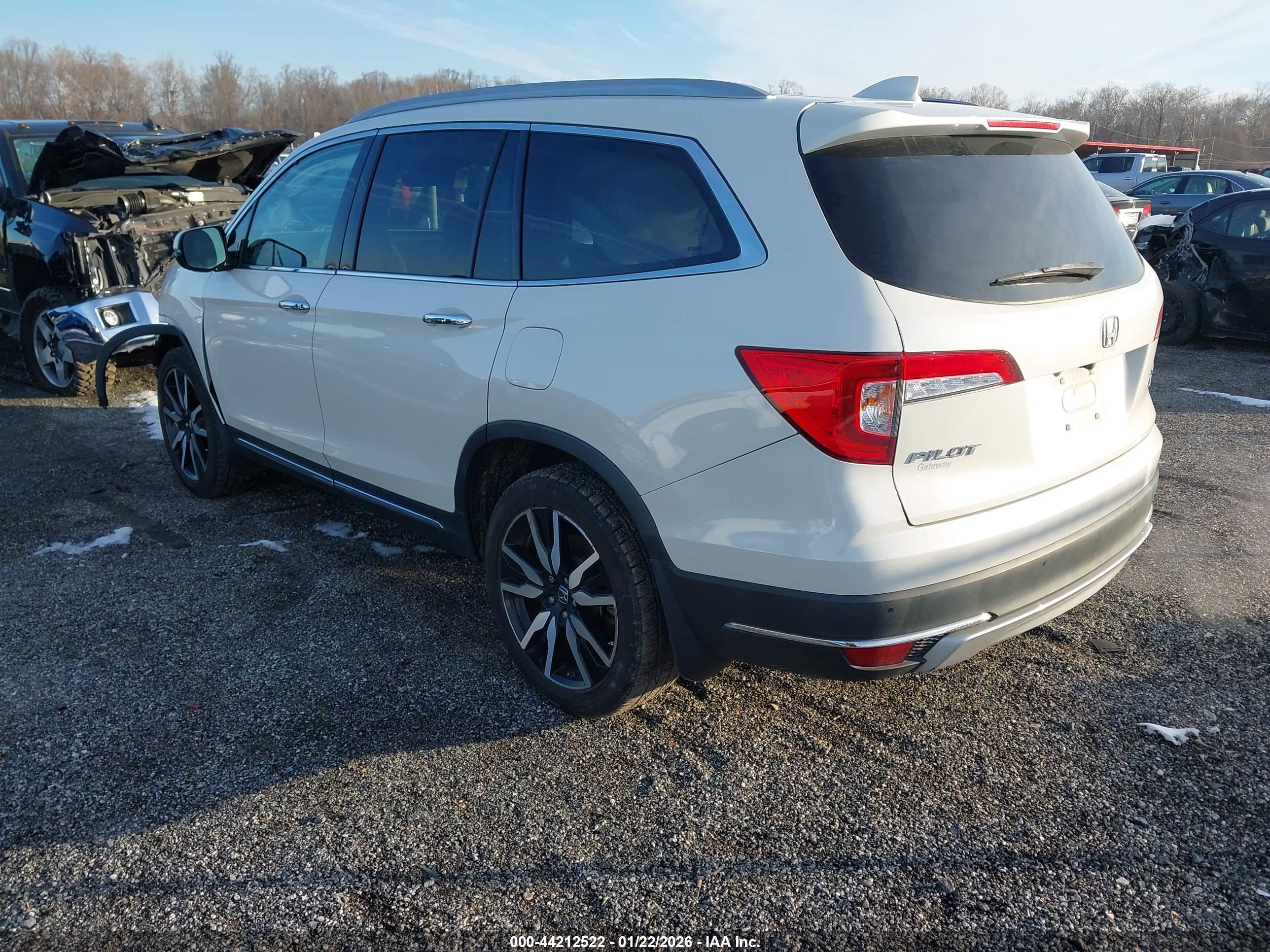 HONDA PILOT image 3