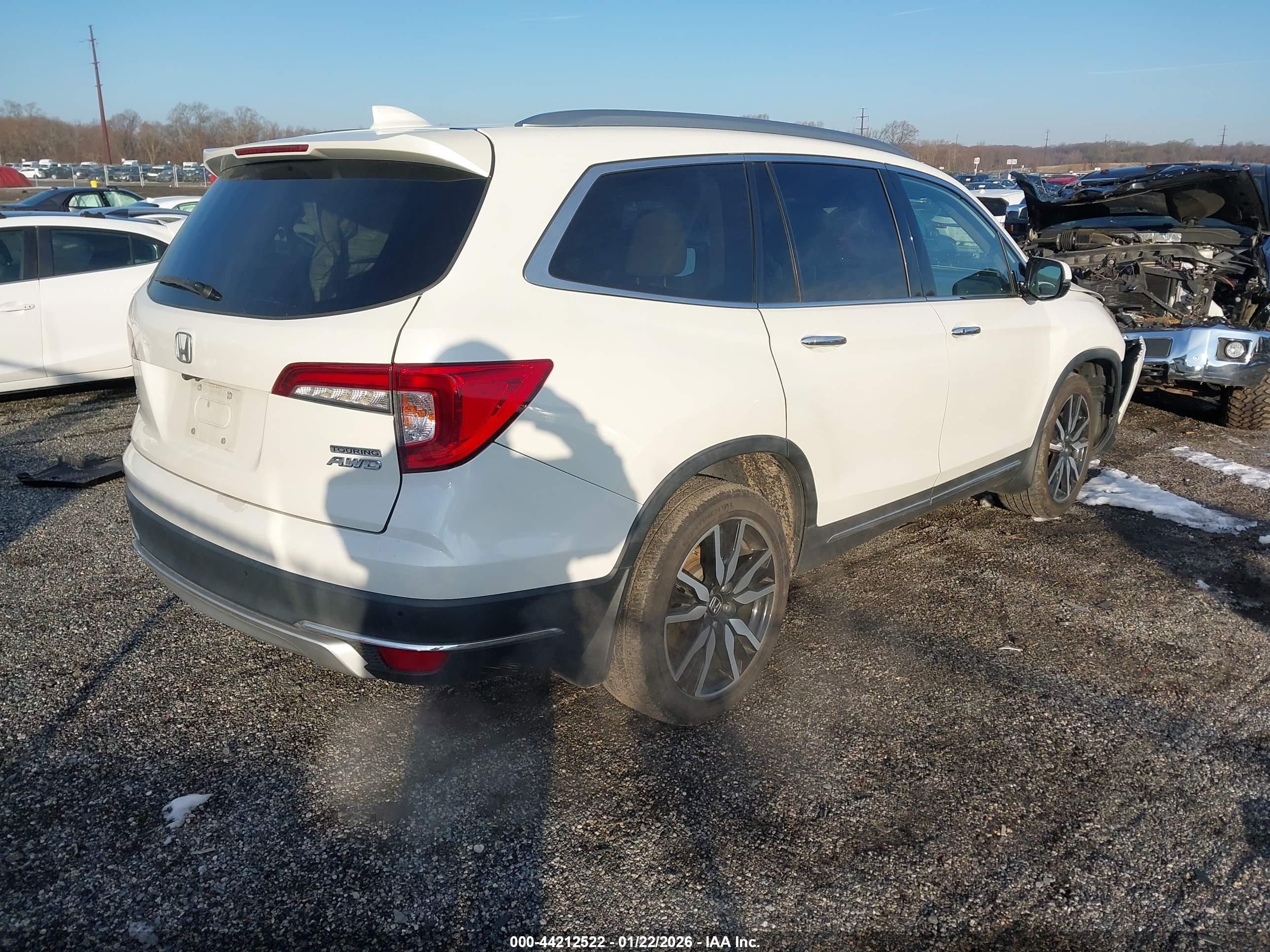 HONDA PILOT image 4