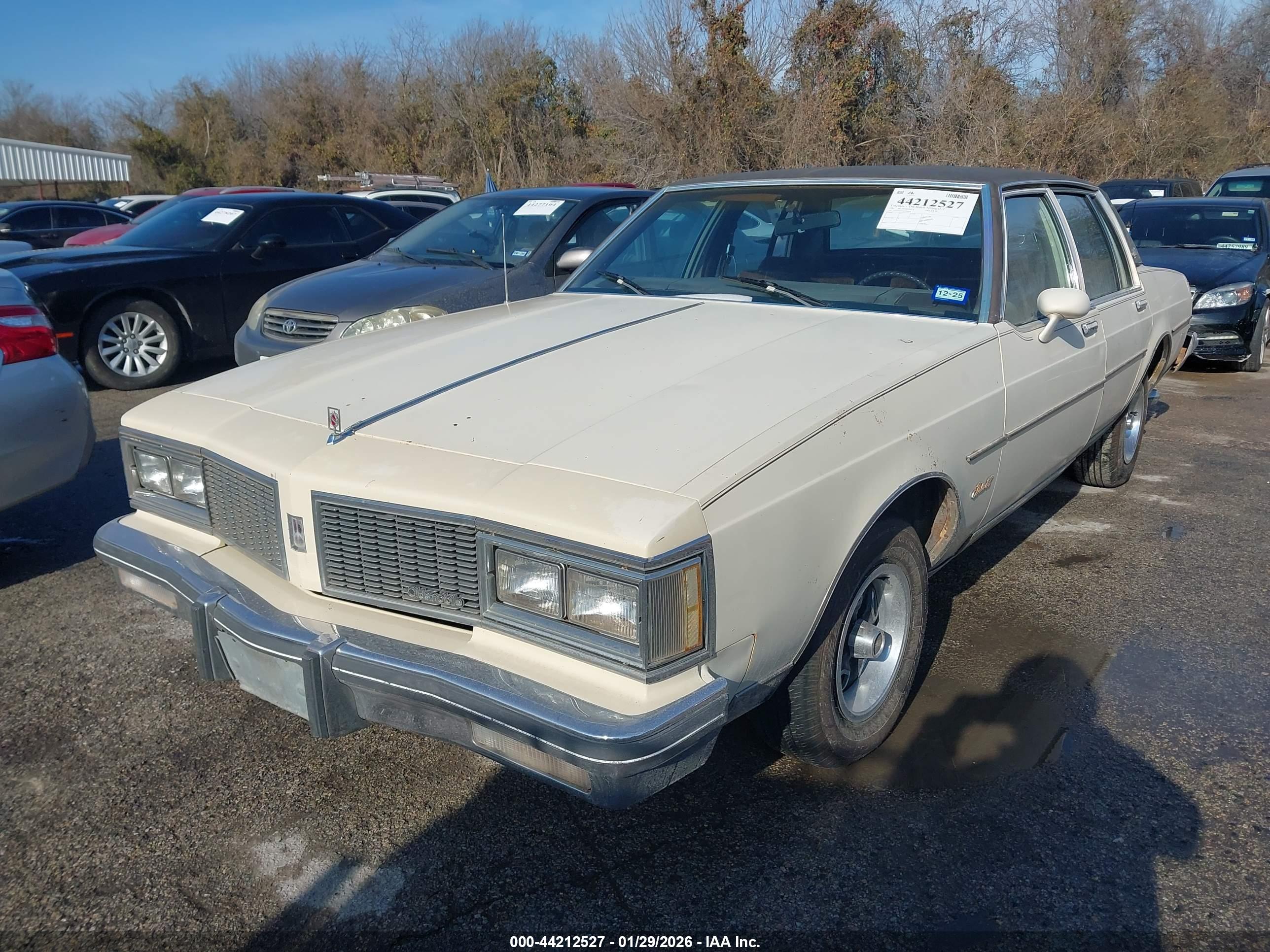 OLDSMOBILE DELTA image 2