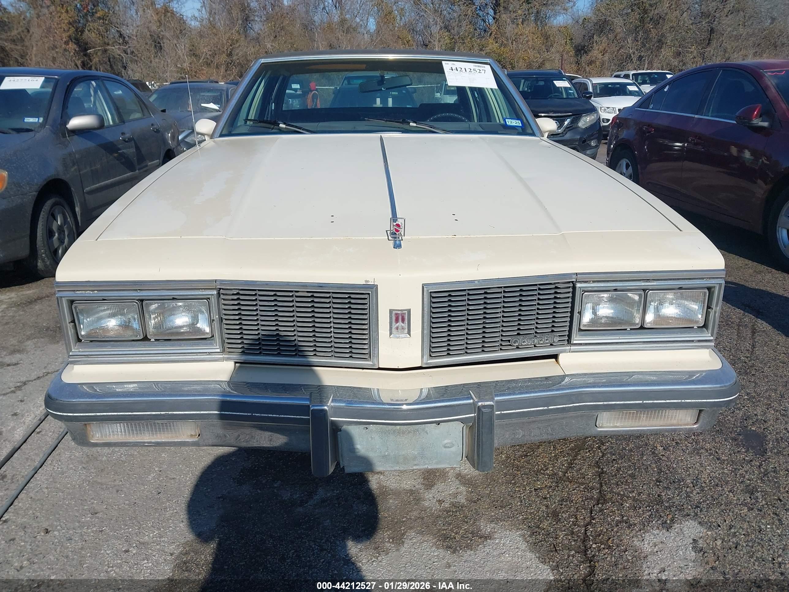 OLDSMOBILE DELTA image 6