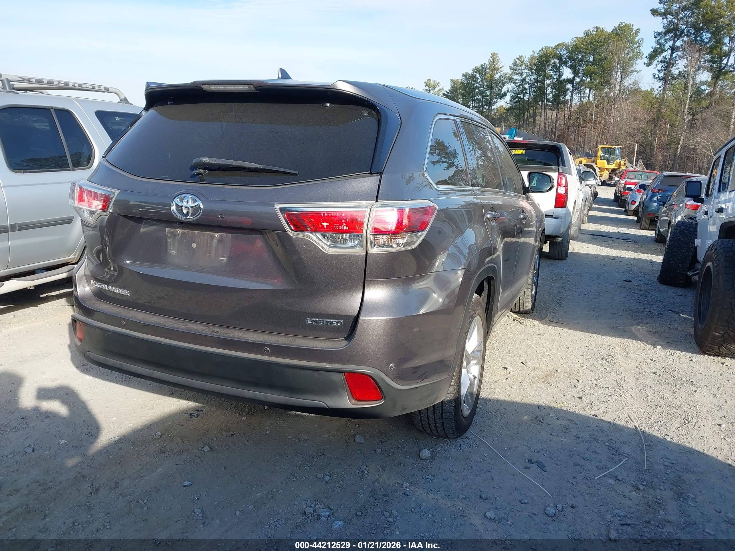 TOYOTA HIGHLANDER image 4