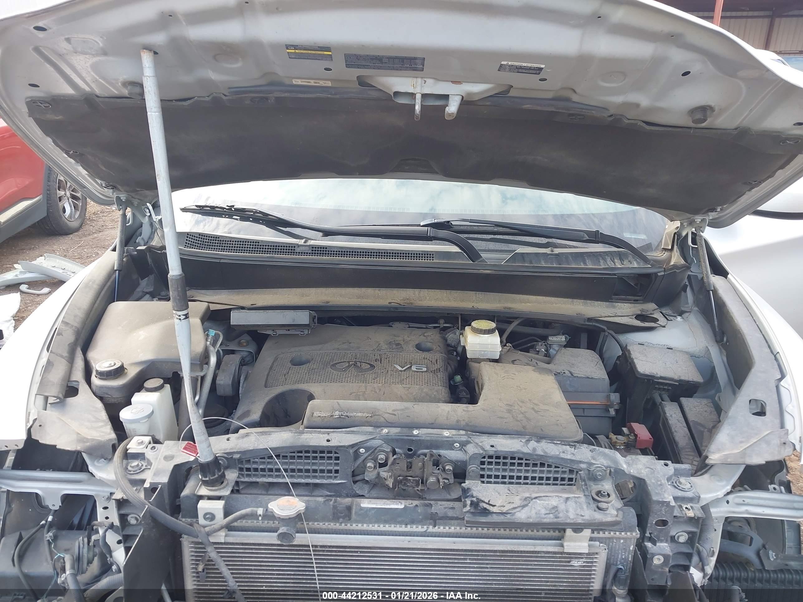 INFINITI JX35 image 10