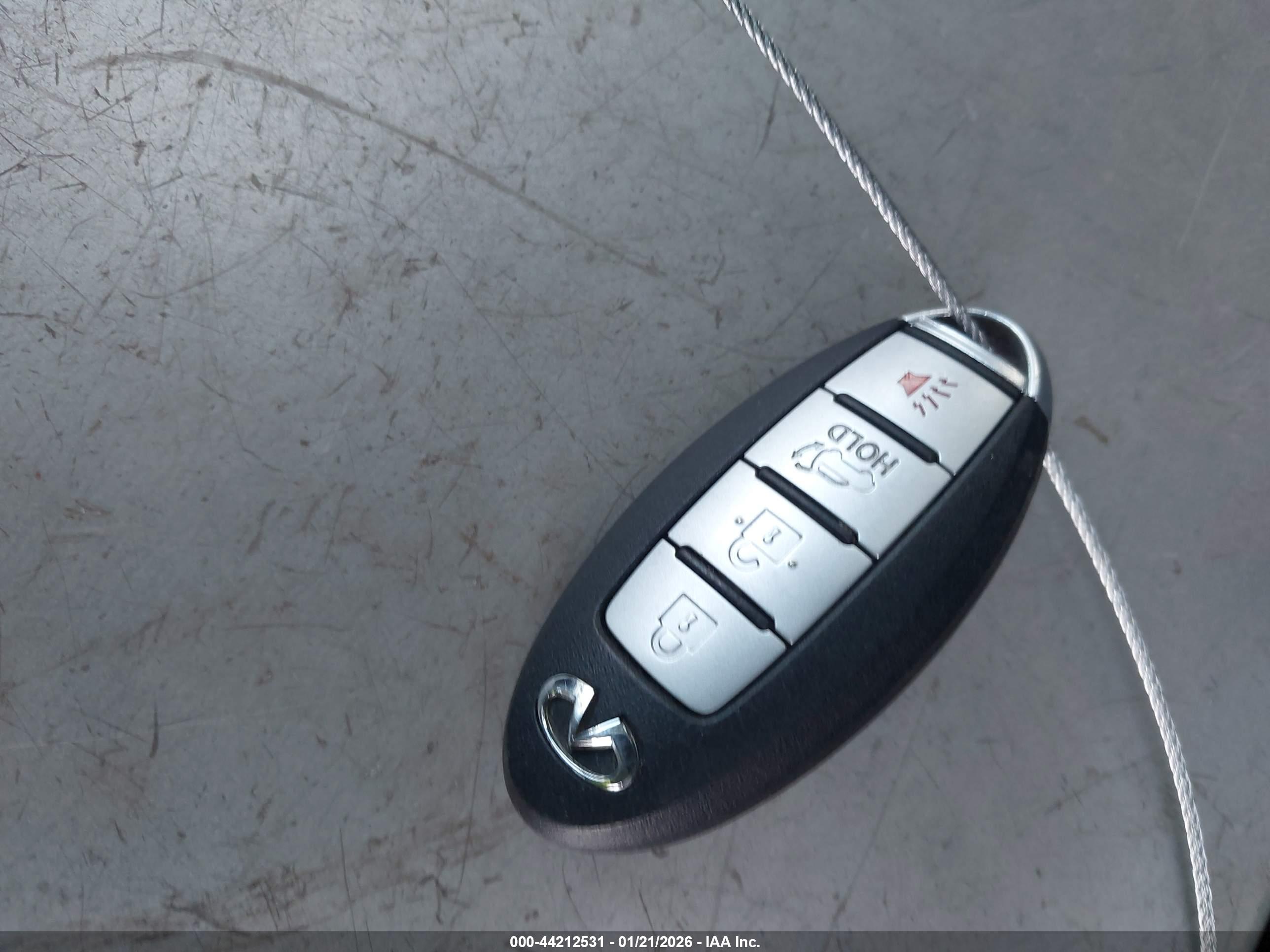 INFINITI JX35 image 11