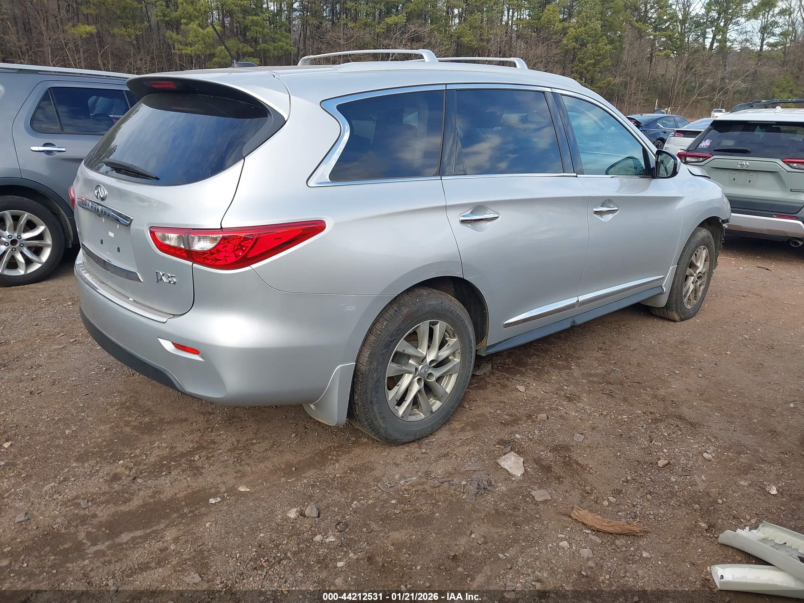 INFINITI JX35 image 4