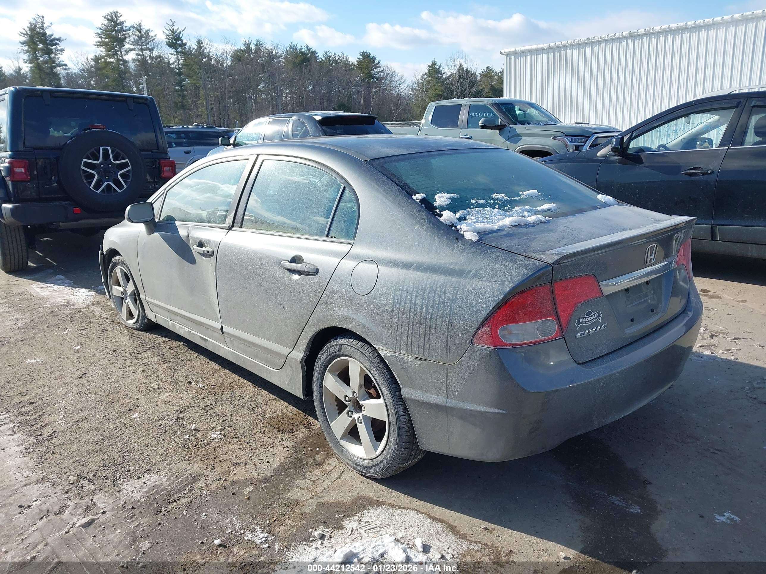HONDA CIVIC image 3