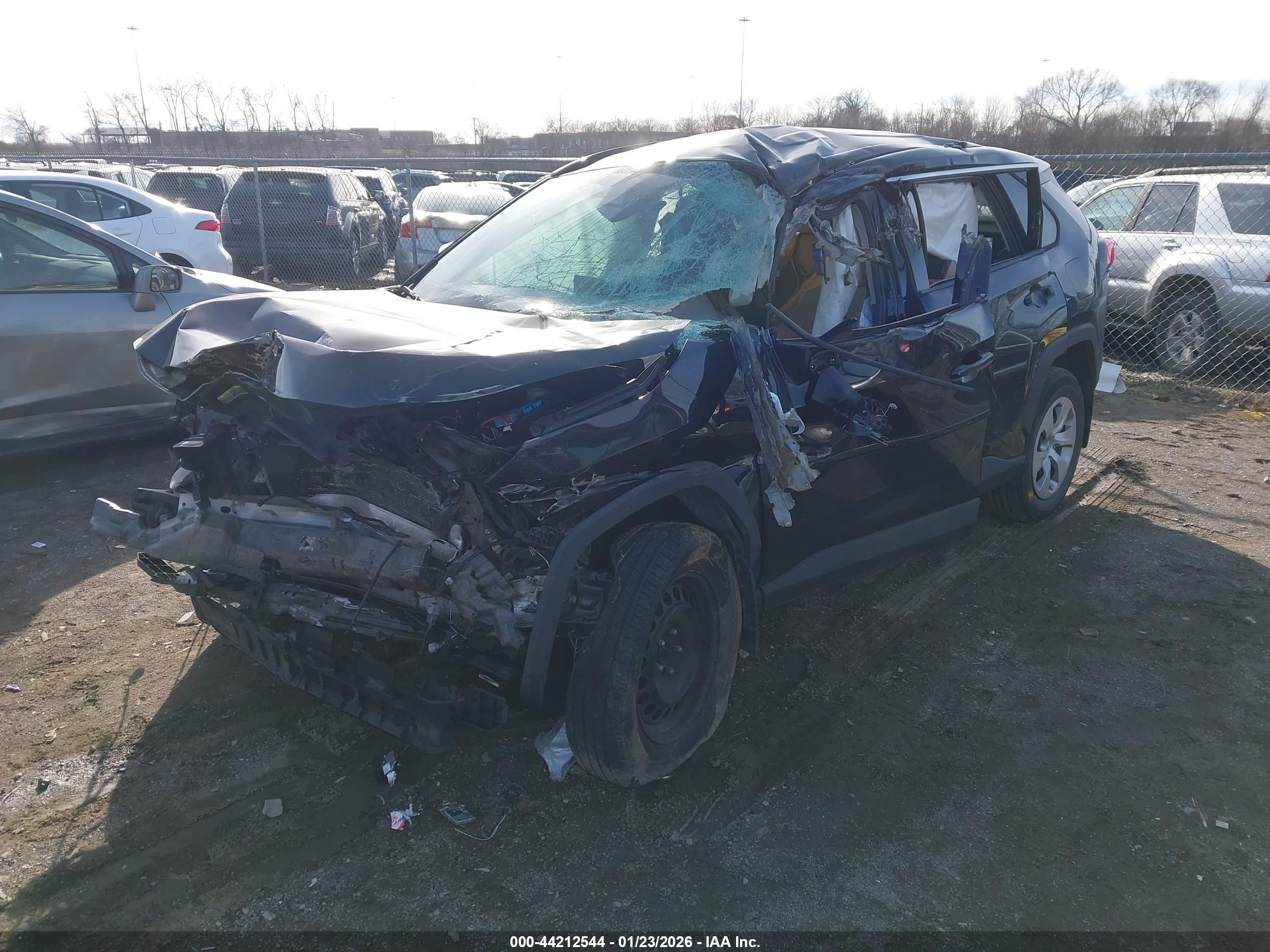 TOYOTA RAV4 image 2