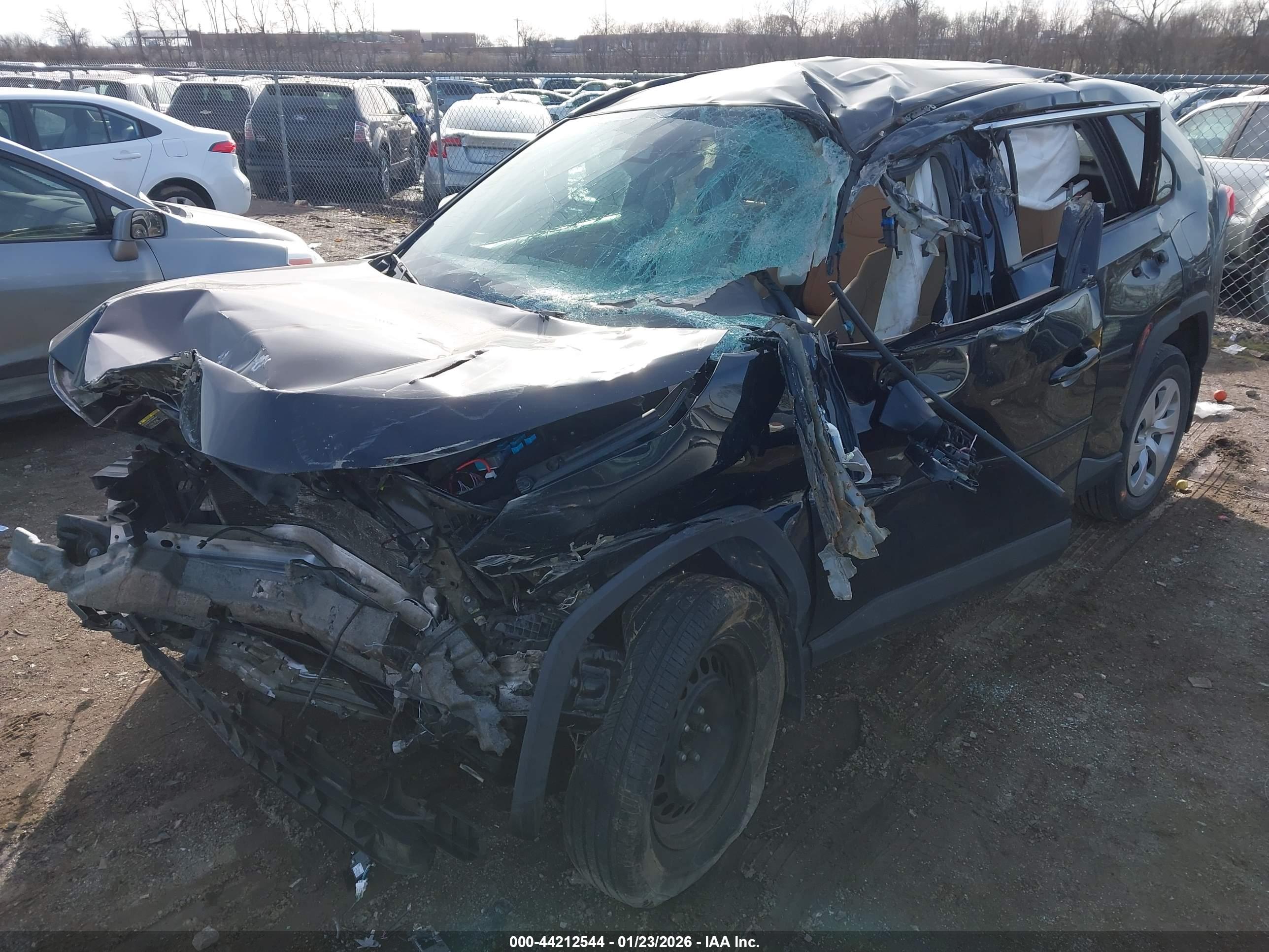 TOYOTA RAV4 image 6