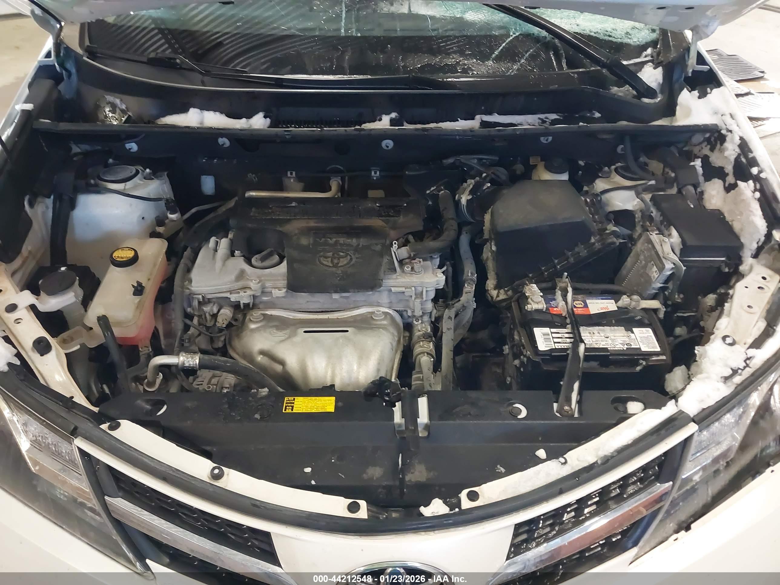 TOYOTA RAV4 image 10
