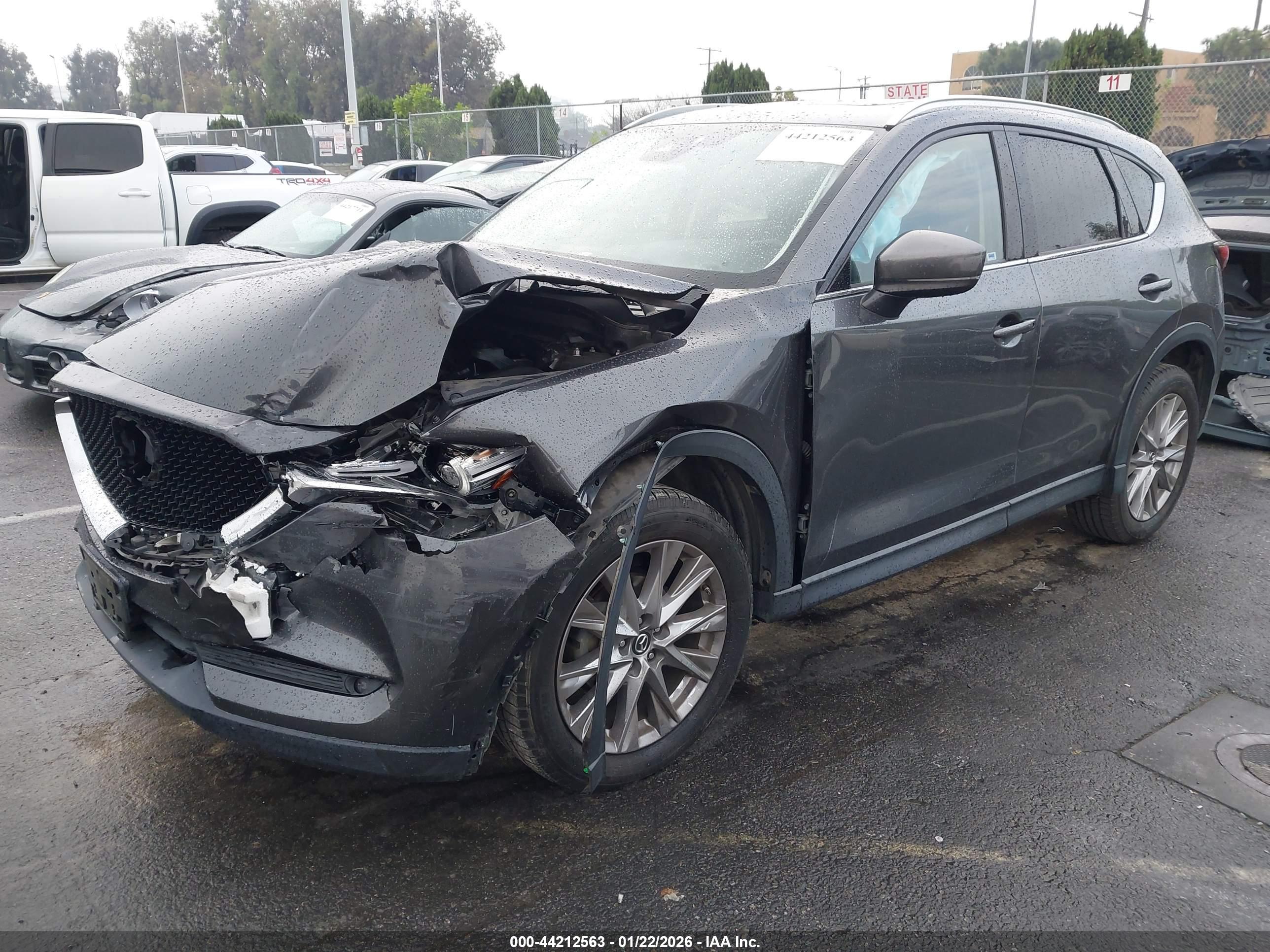 MAZDA CX-5 image 2