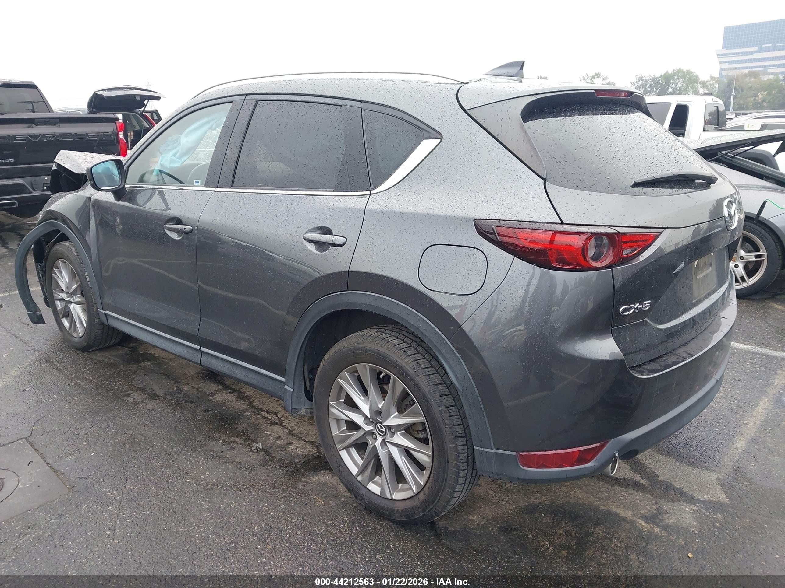 MAZDA CX-5 image 3